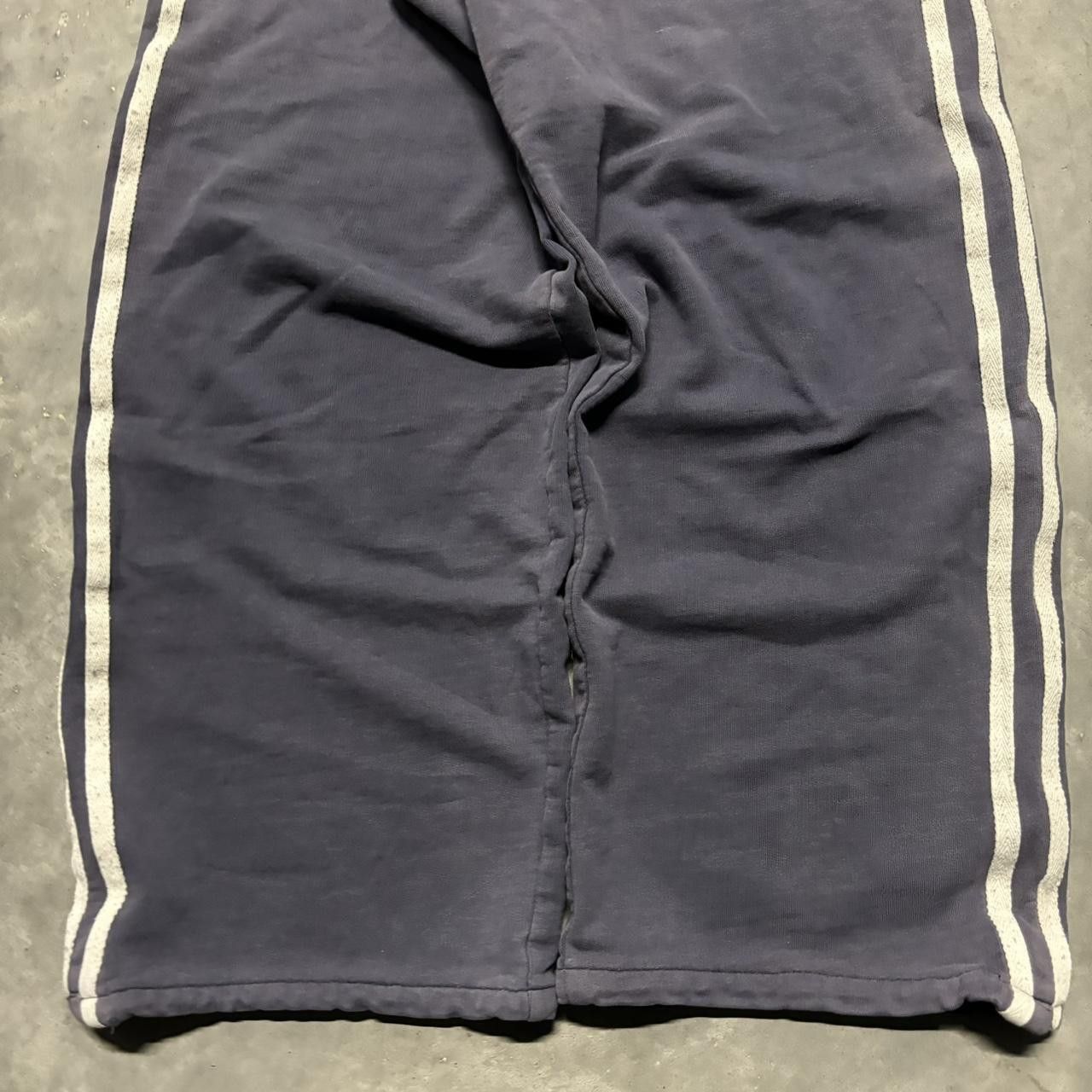 Japanese Brand × Vintage Crazy Vintage Y2K/2000s Faded Navy Blue Striped Skater Essential Sweatpants! Size US 30 / EU 46 - 4 Thumbnail
