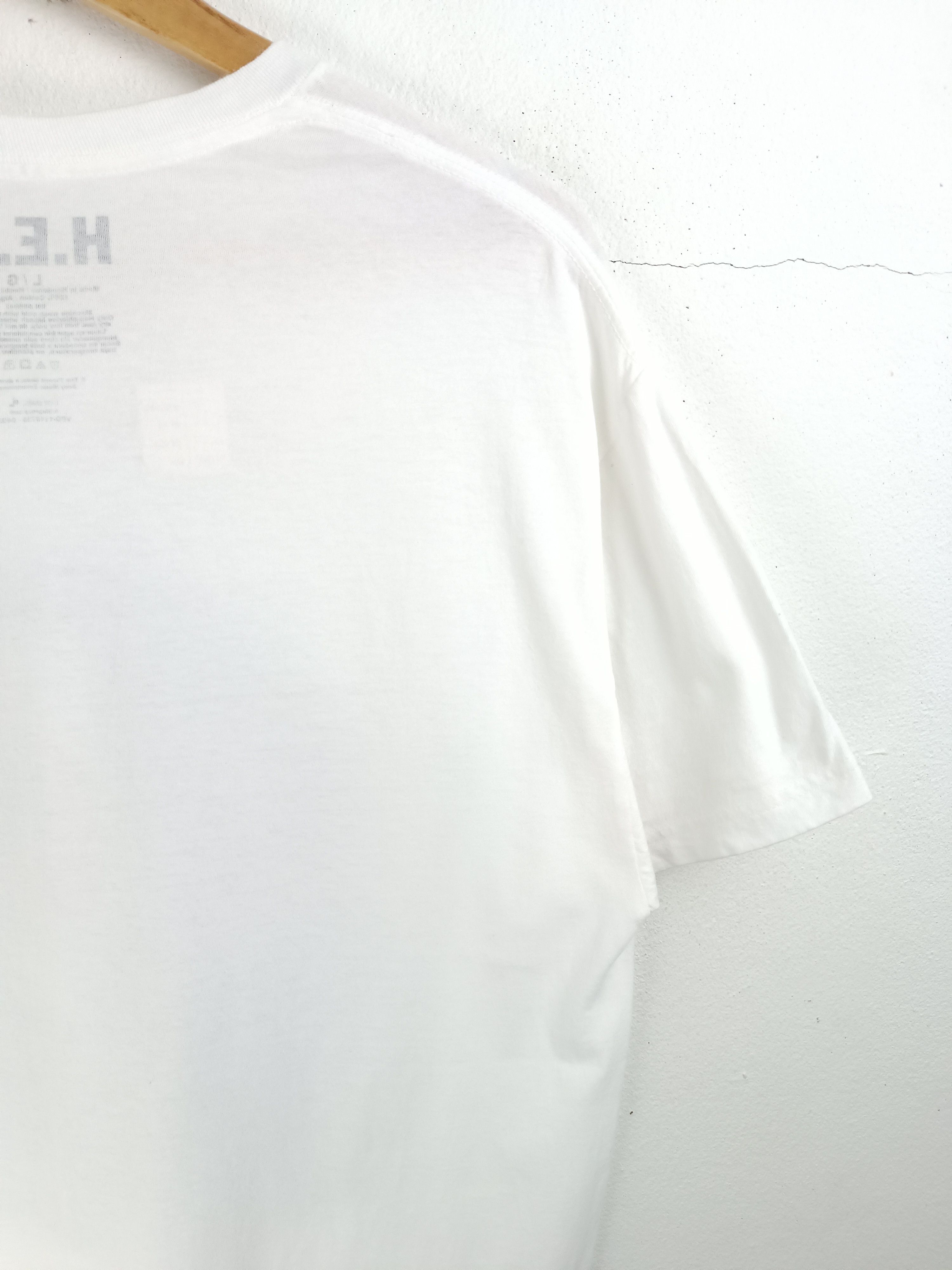 Rap Tees VINTAGE H.E.R. PORTRAIT CUTE RAP TEES tyla sza travis scott Size US L / EU 52-54 / 3 - 12 Thumbnail