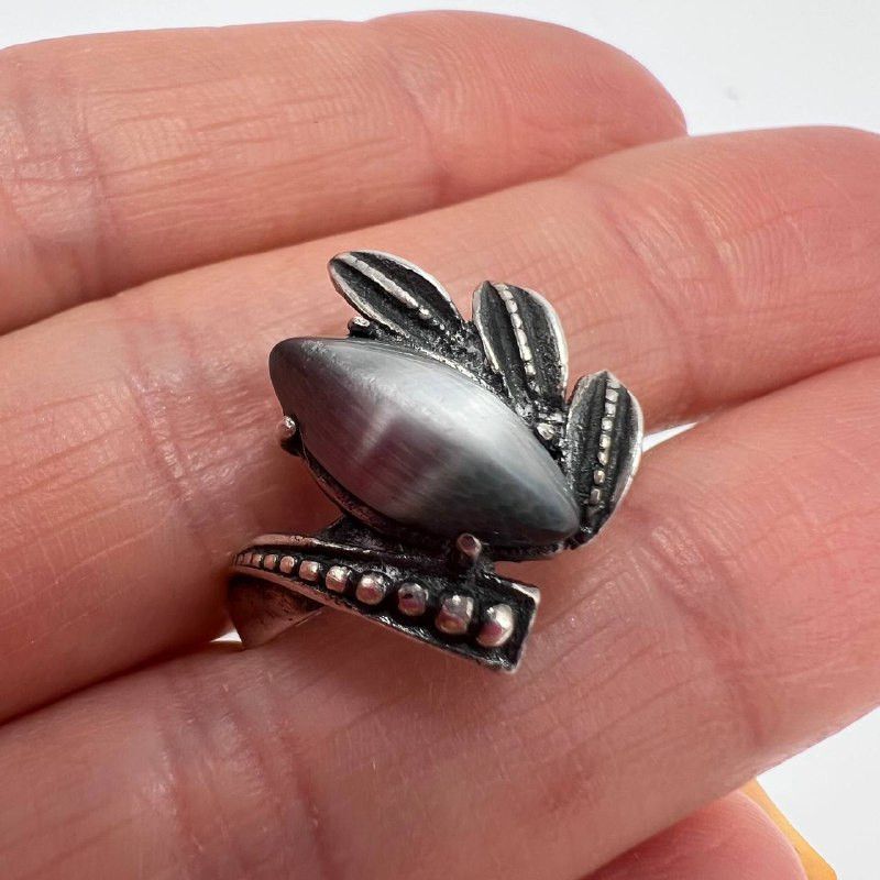 Vintage Vintage Sterling Silver 925 Ring Cat’s Eye Stone Size 8 Size ONE SIZE - 7 Thumbnail