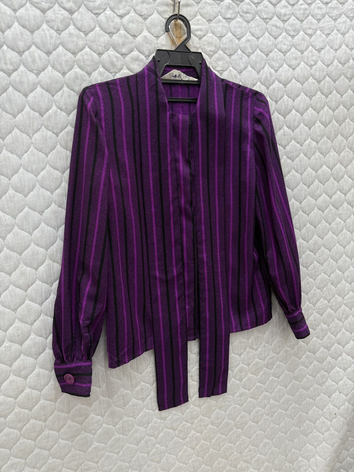 Givenchy 💥💥🔥STEALS GIVENCHY BLOUSE/SHIRTS Size M / US 6-8 / IT 42-44 - 2 Thumbnail