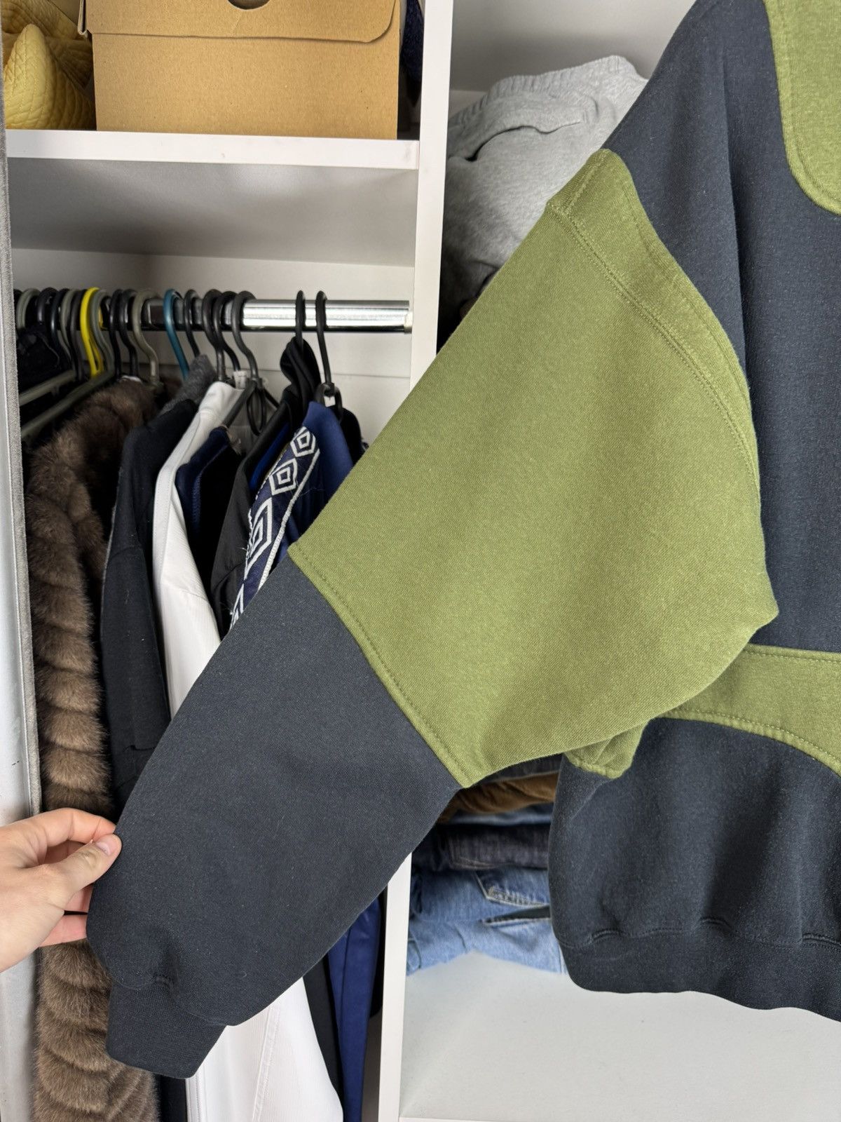 Nike Vintage Nike Reworked Two Tone Sweatshirt White Tag USA Size US L / EU 52-54 / 3 - 19 Thumbnail