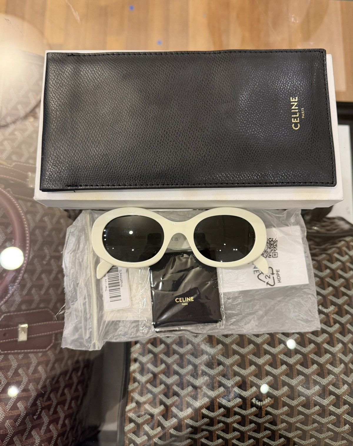 Celine Celine Oval Sunglasses (CL40194U) - Ivory Size ONE SIZE - 10 Thumbnail