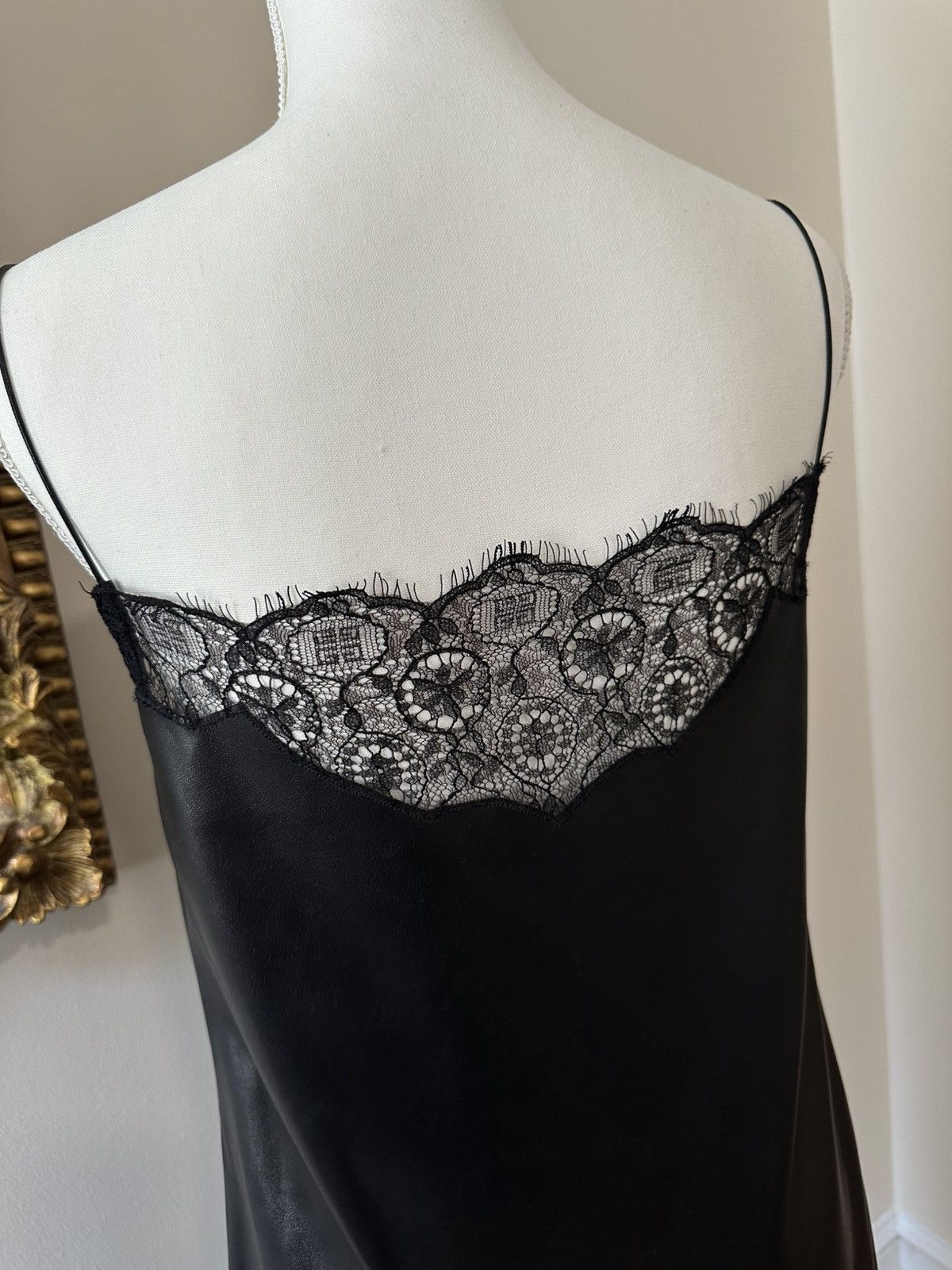 Givenchy Givenchy Chic Black Leather Dress with Lace Hem Size M / US 6-8 / IT 42-44 - 7 Thumbnail