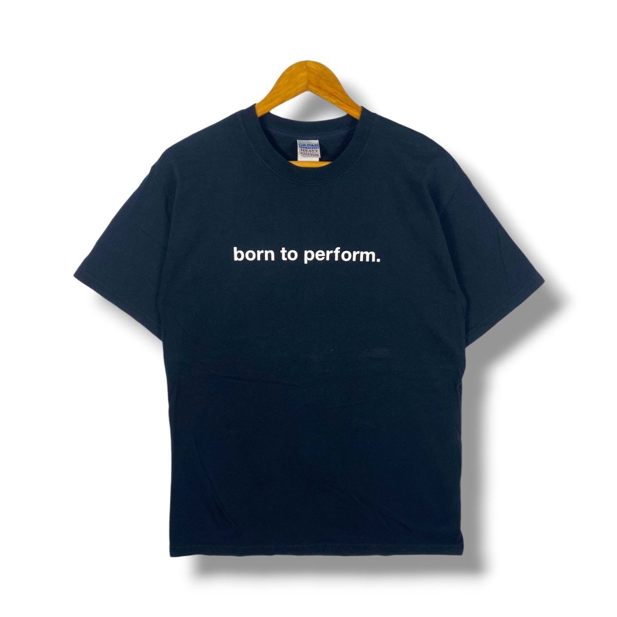 Vintage Vintage 00s Born To Perform Wording Graphic Tee Shirt Medium Size US M / EU 48-50 / 2 - 1 Thumbnail
