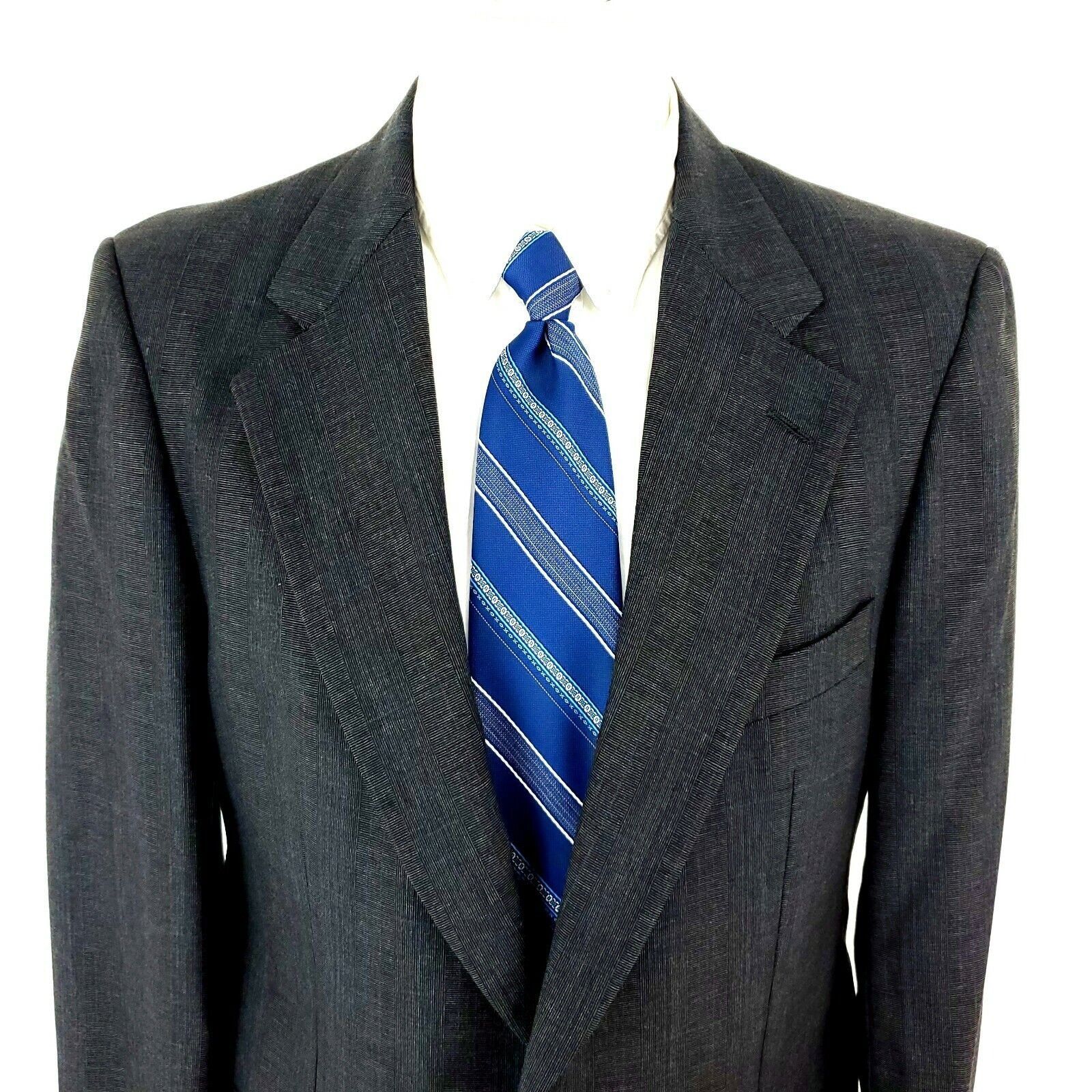 Aquascutum Aquascutum London Wool 2 Button Sport Coat 36R Gray Plaid Bl Size 36R - 1 Thumbnail