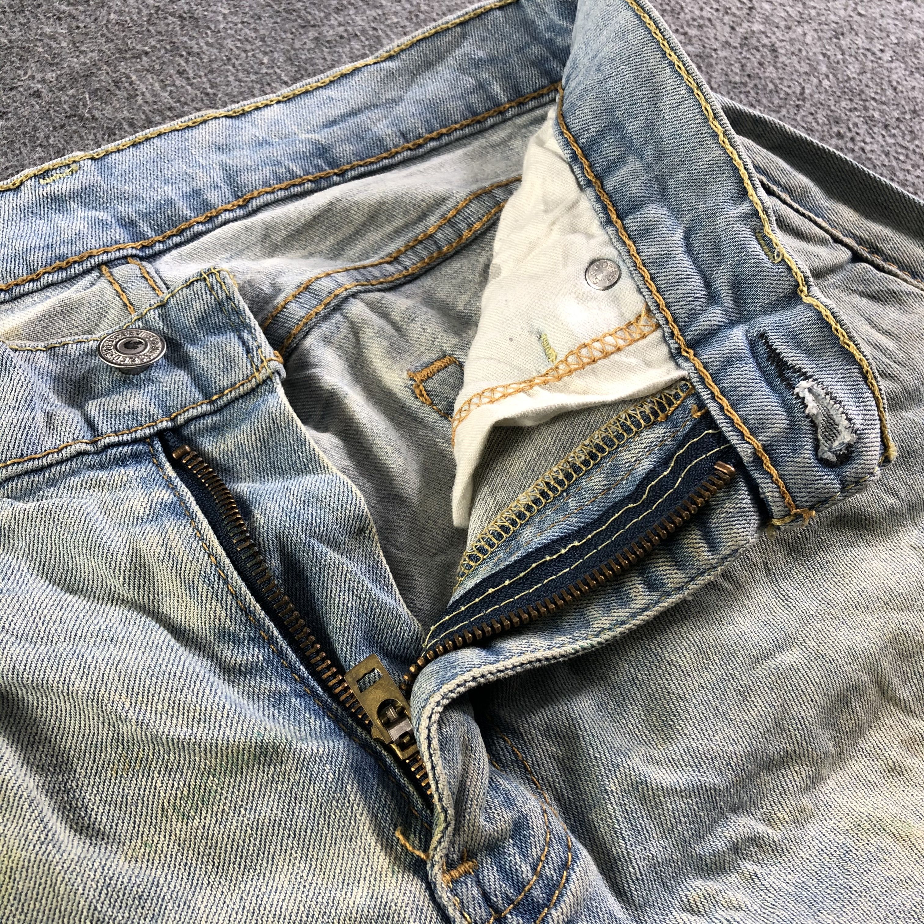 Levi's Vintage Light Wash Levis 511 Jeans-J4446 Size US 31 - 6 Thumbnail