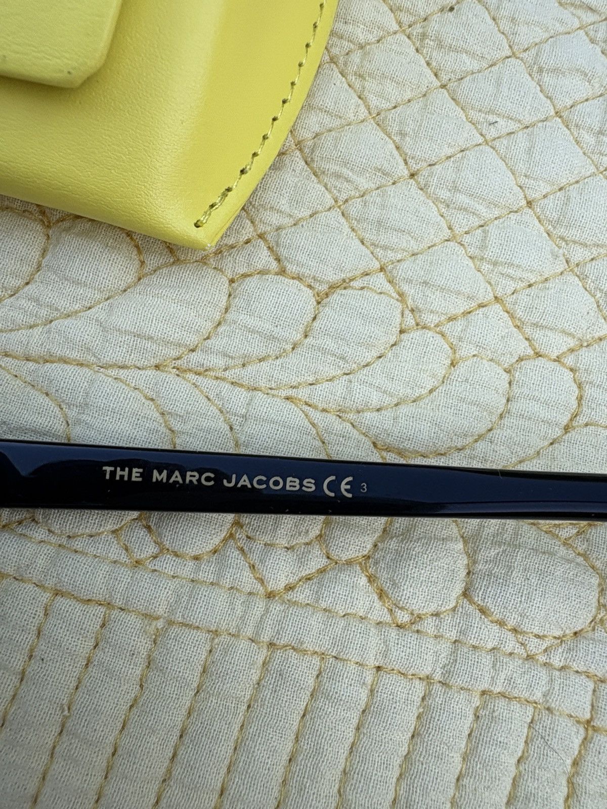 Marc Jacobs Marc Jacobs Black Sunglasses Size ONE SIZE - 7 Thumbnail