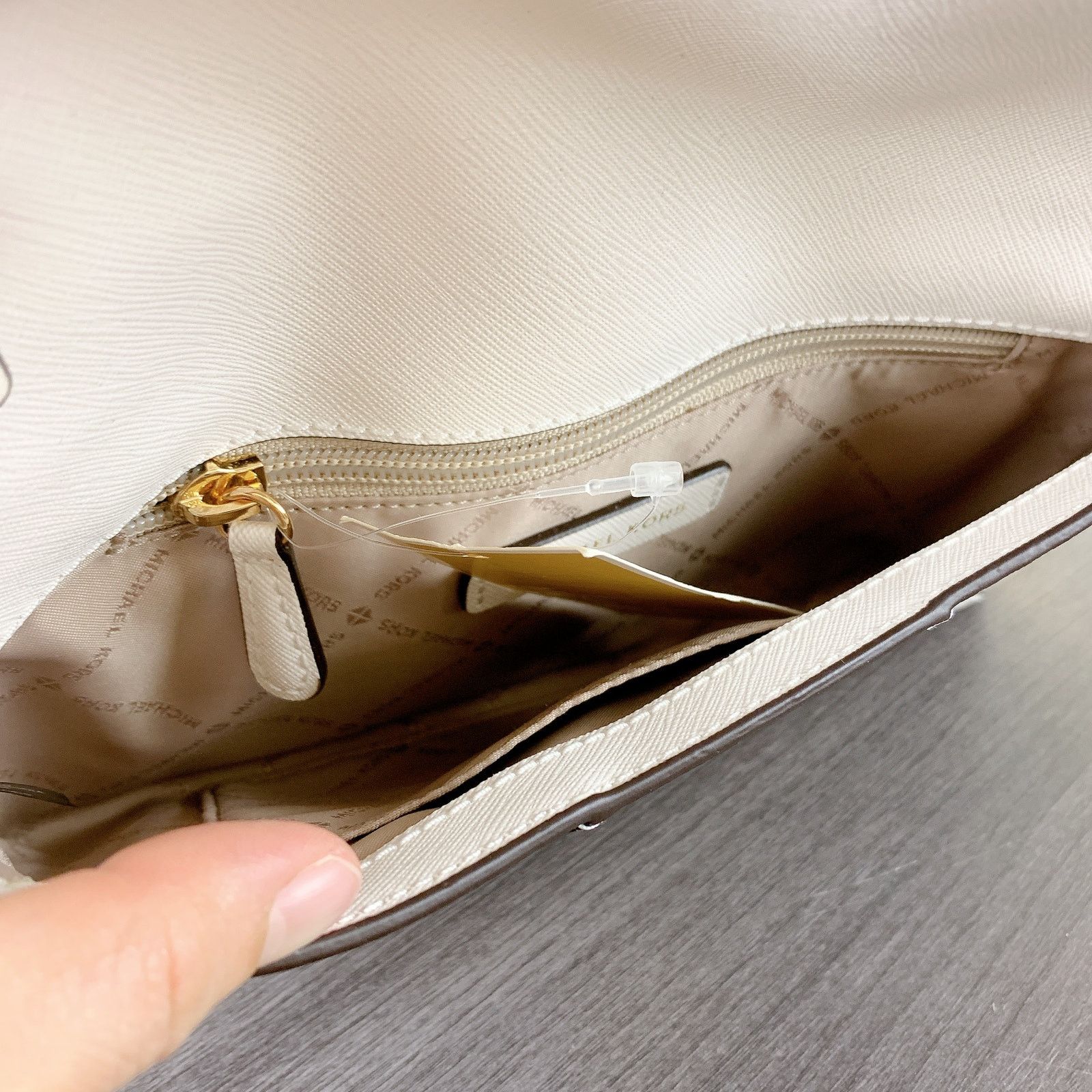 Michael Kors Michael Kors 35F9GTTC6L Jet Set Item Medium Envelope Clutch Size ONE SIZE - 6 Thumbnail