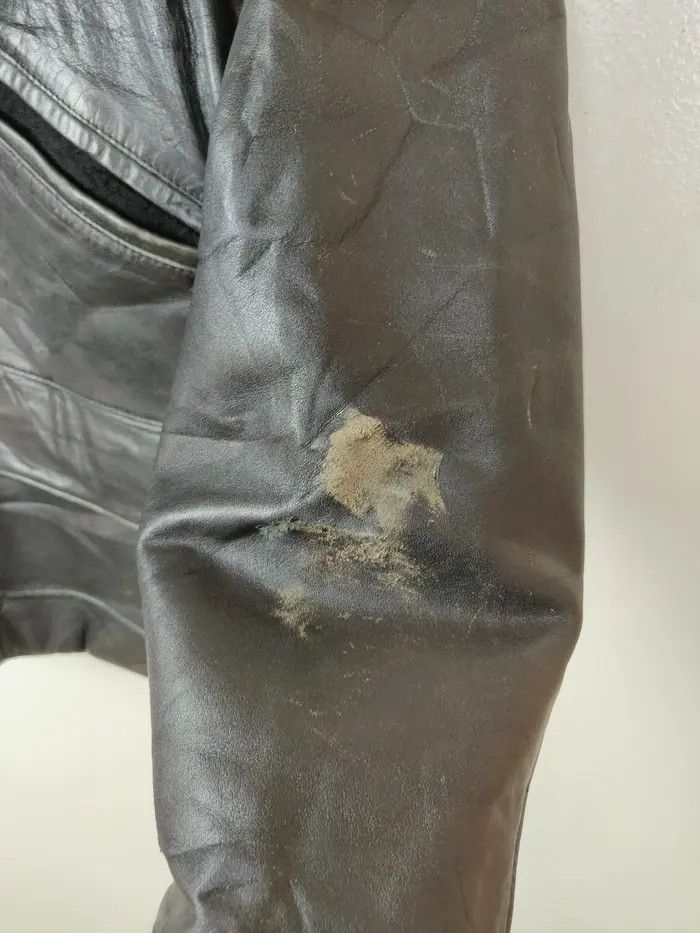 Chevignon Vintage Chevignon Double Rider Genuine Leather Jacket Size US L / EU 52-54 / 3 - 6 Thumbnail
