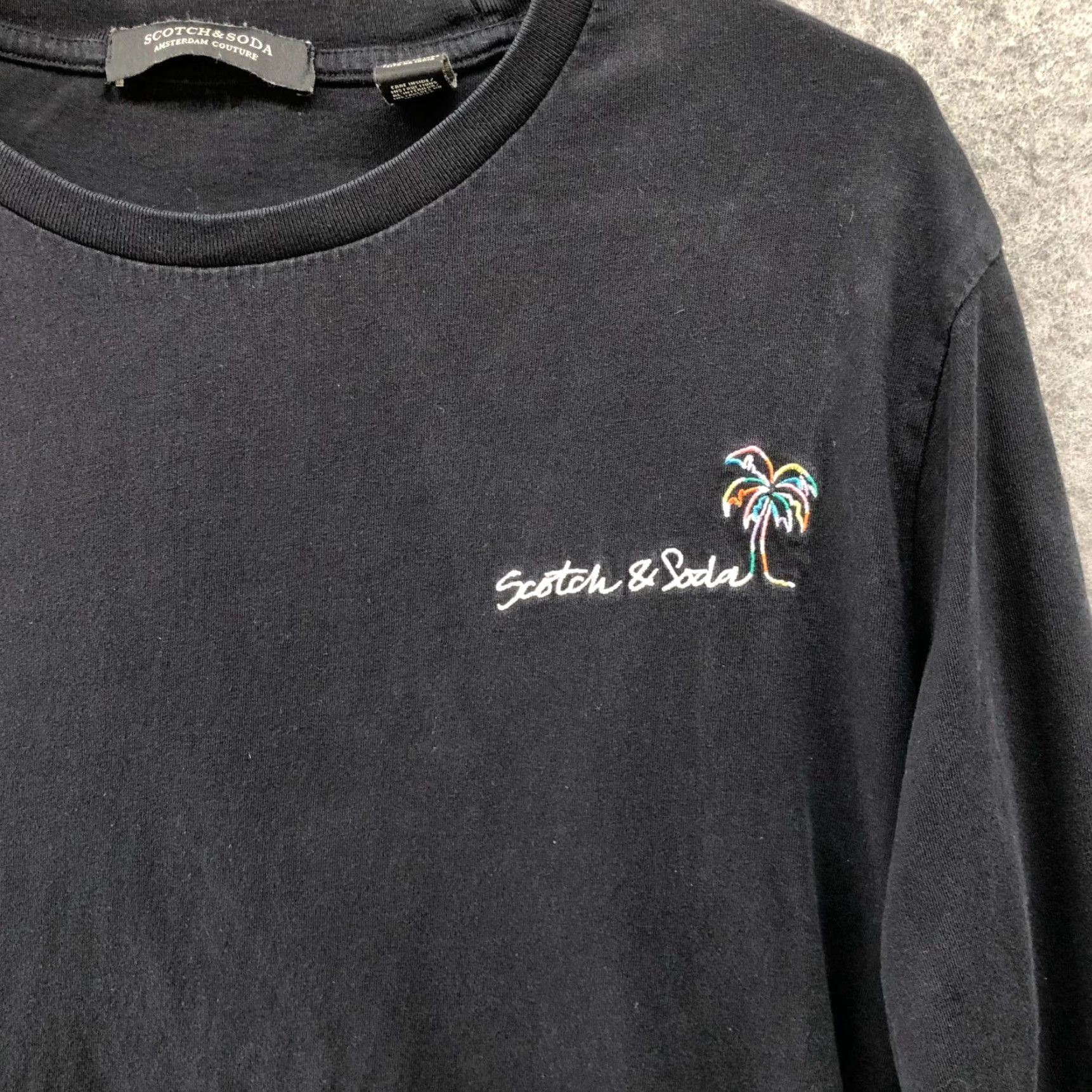 Scotch & Soda Scotch & Soda Tropical Graphic Long Sleeve T Shirt Mens M Black Crewneck Cotton Size US M / EU 48-50 / 2 - 3 Thumbnail