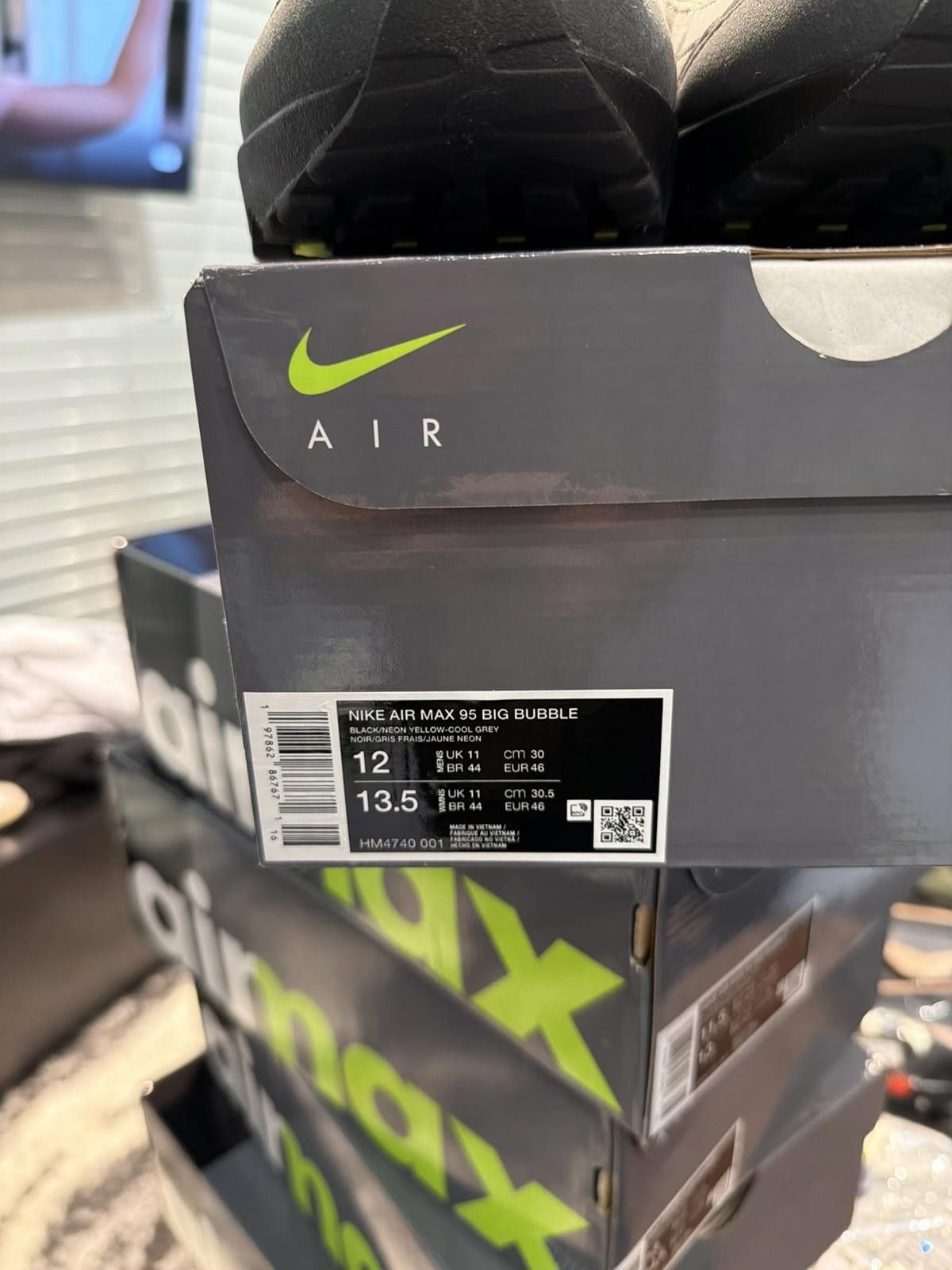 Nike Size 12 - Nike Air Max 95 OG 2025/2026 Neon (HM4740 001) Size US 12 / EU 45 - 9 Thumbnail