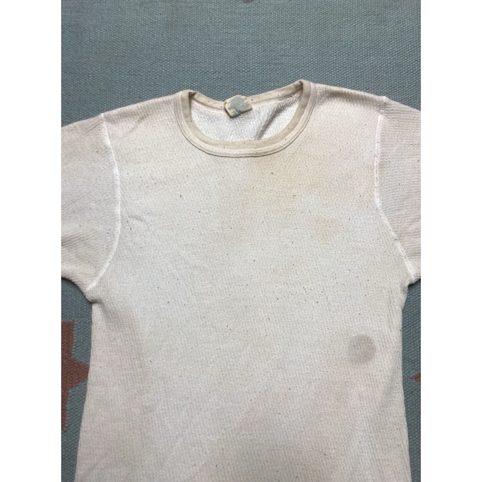 Vintage VINTAGE waffle knit thermal shirt long sleeve JE Morgan stained grunge large Size US L / EU 52-54 / 3 - 5 Thumbnail