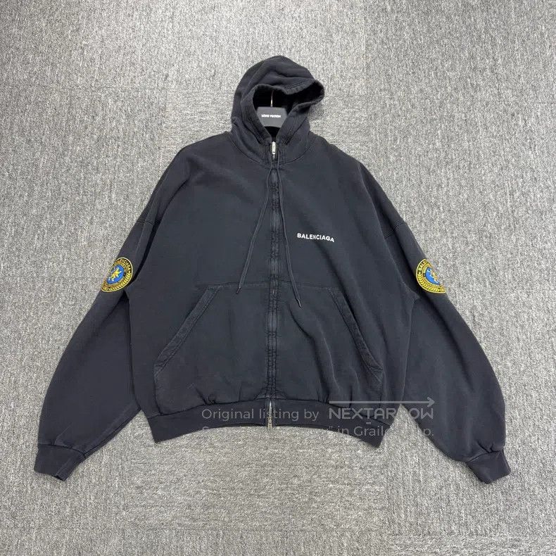 Balenciaga Balenciaga Lion head embroidery badge hooded sweatshirt Size US M / EU 48-50 / 2 - 1 Thumbnail