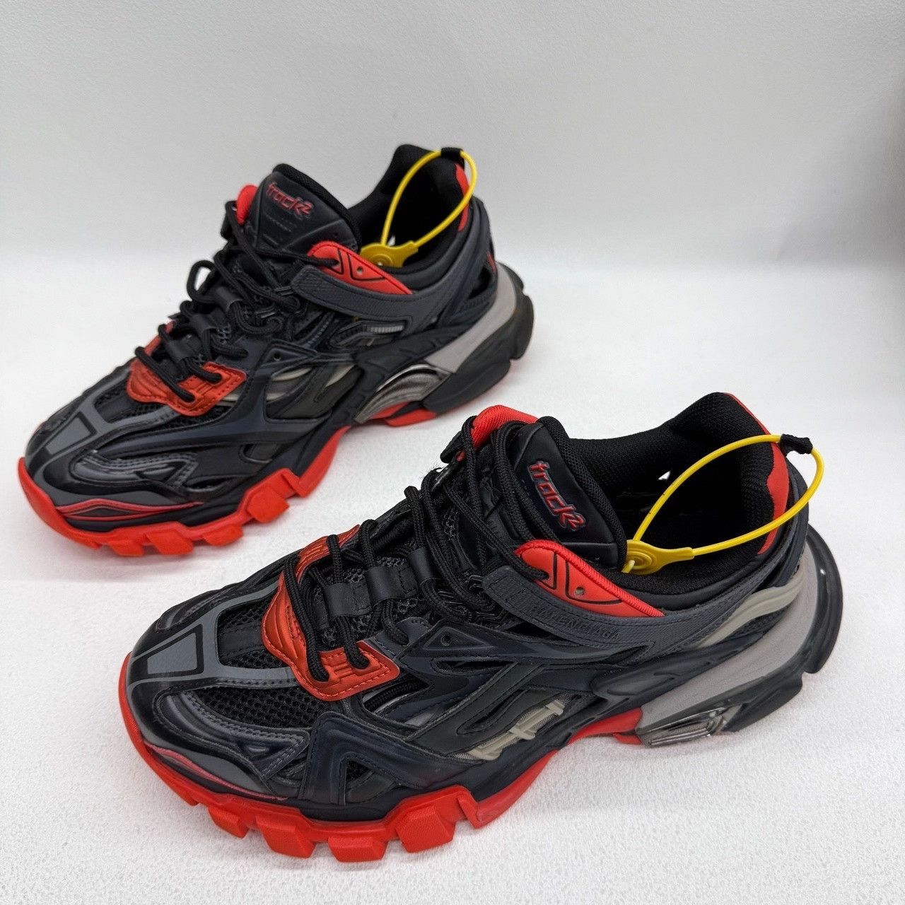 Balenciaga Balenciaga Black Lowtop Sneakers 8.5 Men Size US 8.5 / EU 41-42 - 1 Thumbnail