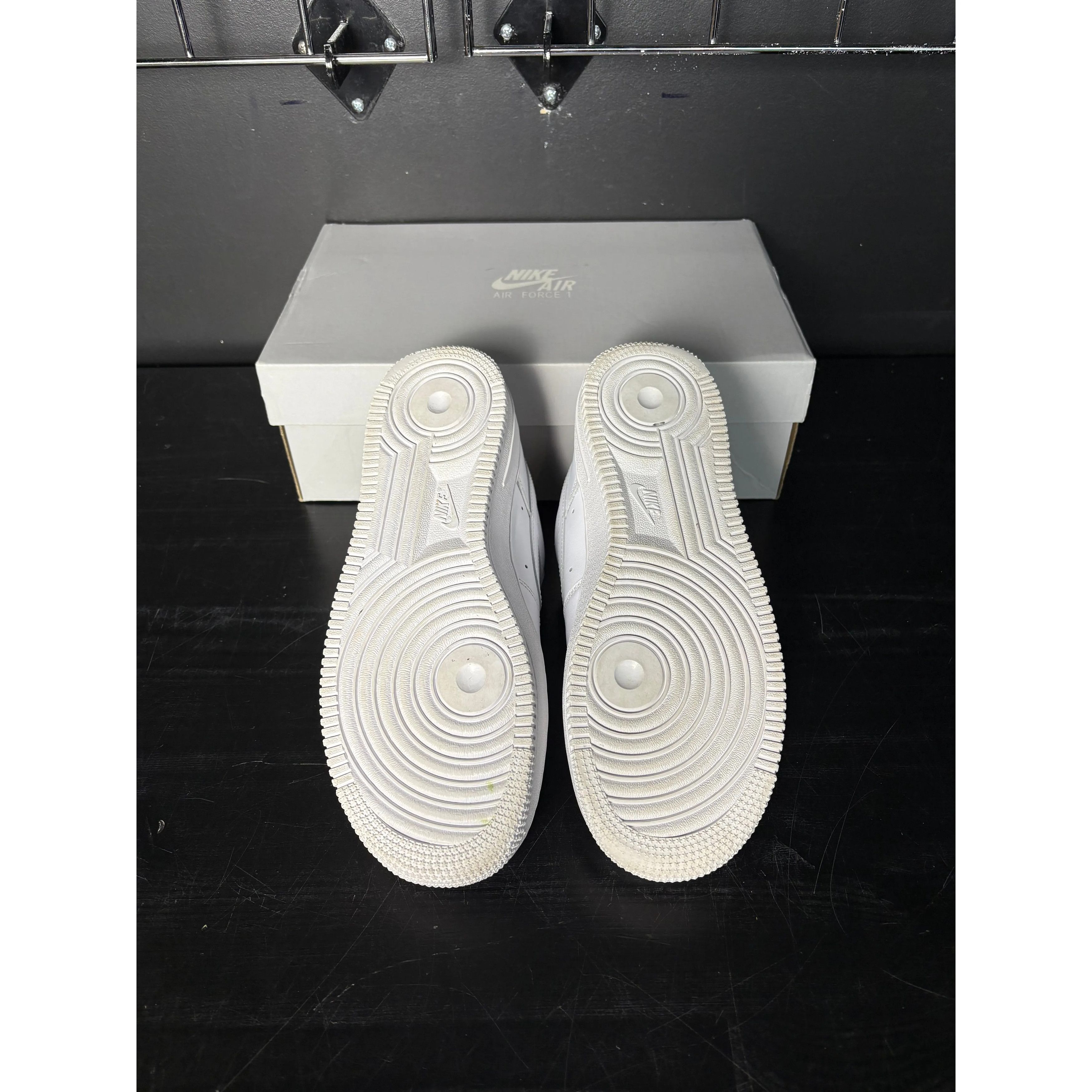 Nike Nike Air Force 1 Low '07 White x Travis Scott "Utopia" (WMNS) **PRE-OWNED** Size US 8.5 / IT 38.5 - 4 Thumbnail