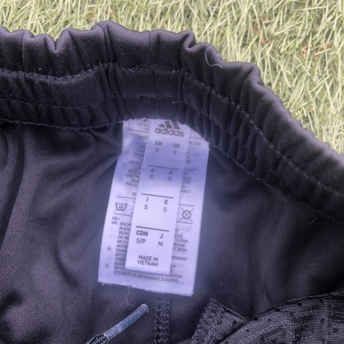 Adidas Adidas shorts Size US 32 / EU 48 - 4 Thumbnail