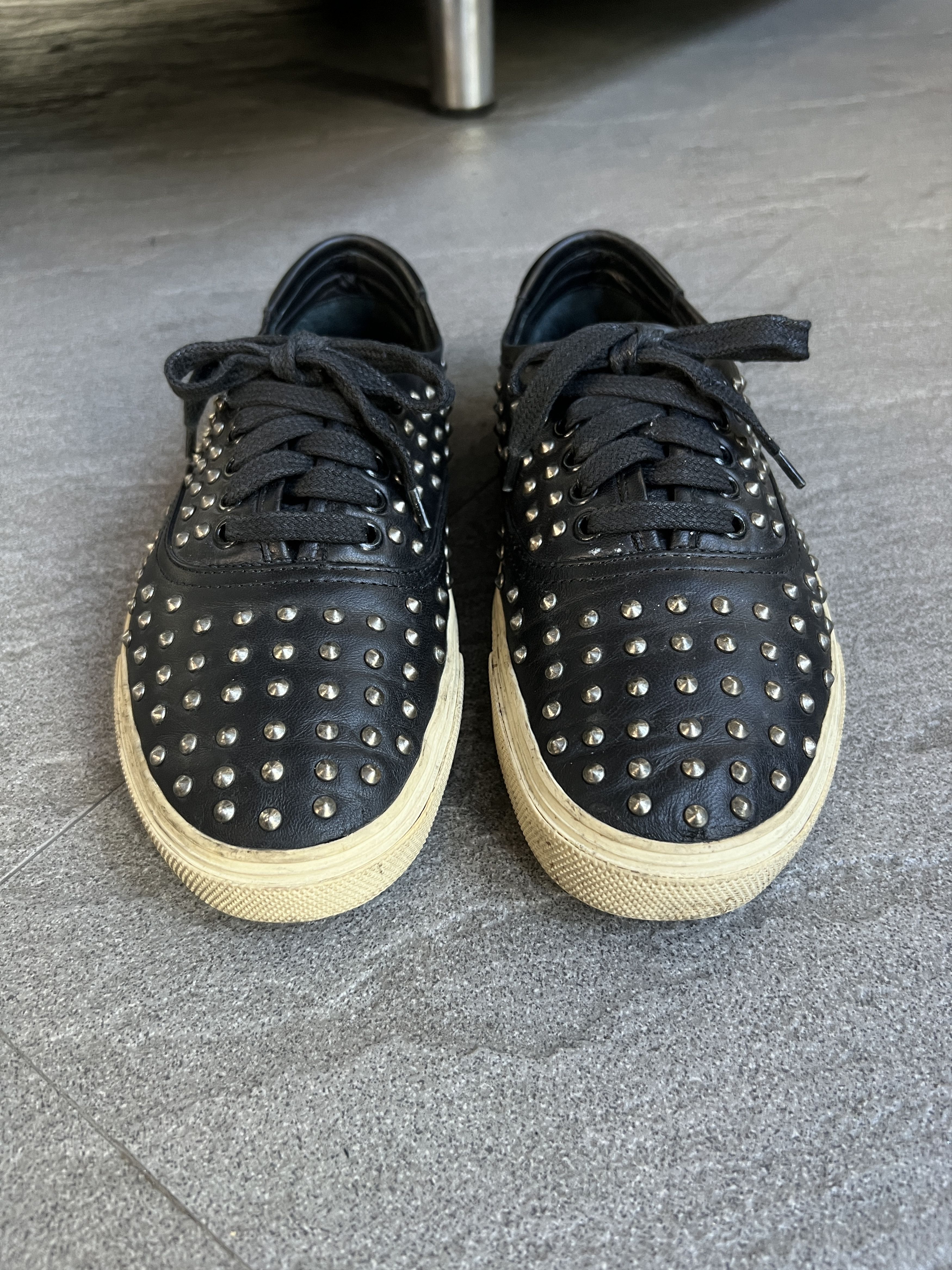 Saint Laurent Paris Saint Laurent Studded Leather Sneakers Black EU41 Size US 8 / EU 41 - 4 Thumbnail