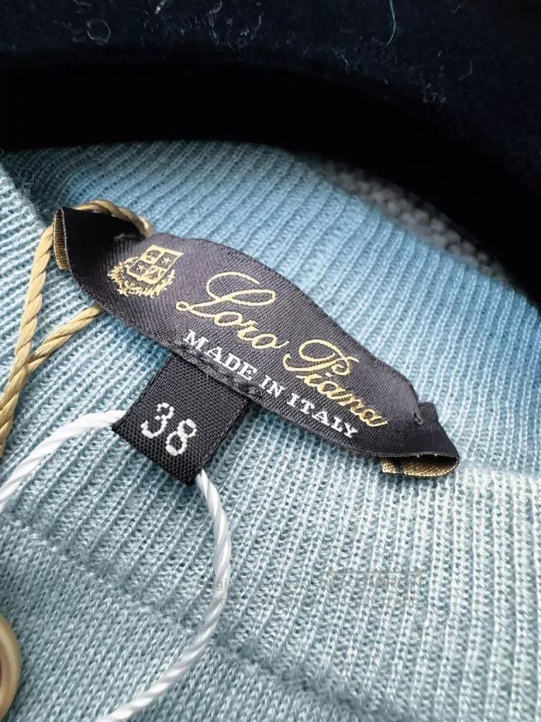 Loro Piana Loro Piana Baby Blue Cashmere Knit Round Neck Top Size XS / US 0-2 / IT 36-38 - 5 Thumbnail