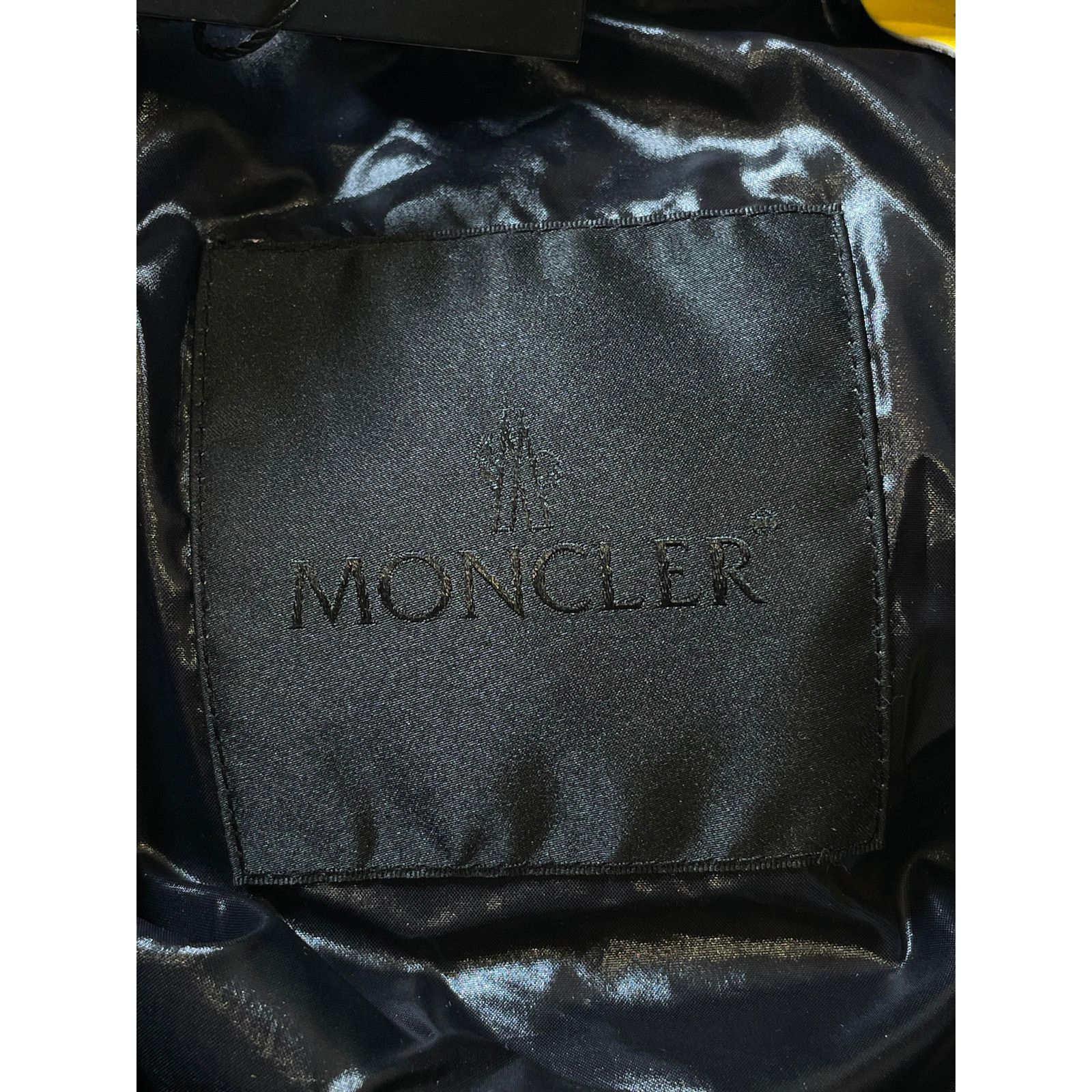 Moncler Moncler Genius Black & Gold Puffer Vest Size US L / EU 52-54 / 3 - 7 Thumbnail