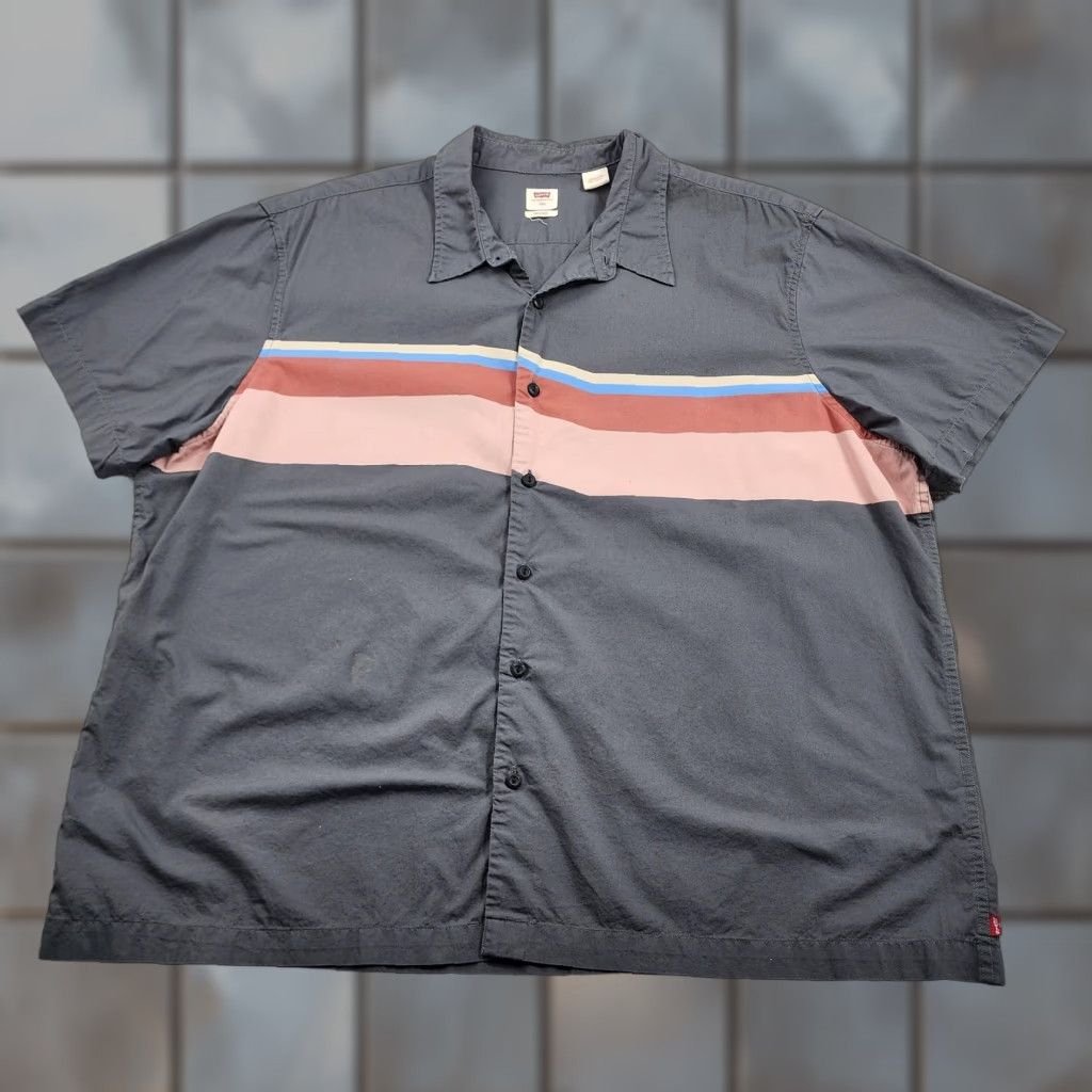 Levi's Levi's Shirt Mens 2XL Gray Relaxed Short Sleeve Button Up Chest Stripe Casual Size US XXL / EU 58 / 5 - 1 Thumbnail