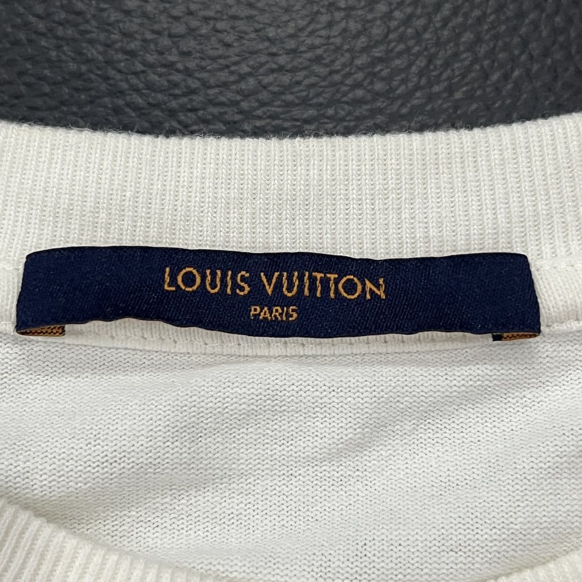 Louis Vuitton Louis Vuitton Piano Key Back Monogram Red & Blue T-Shirt Size US M / EU 48-50 / 2 - 9 Thumbnail