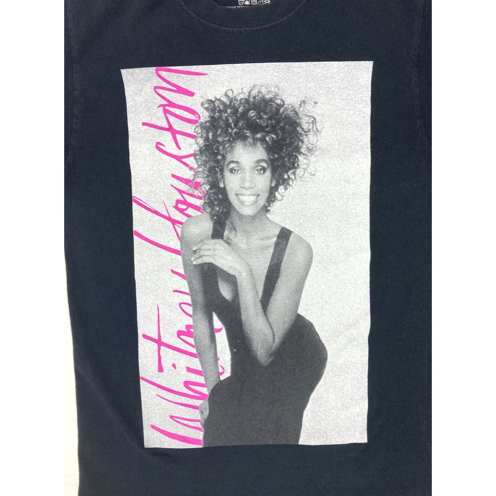 Vintage Whitney Houston T-Shirt Women Small Black Short Sleeve Retro Music Size S / US 4 / IT 40 - 2 Thumbnail