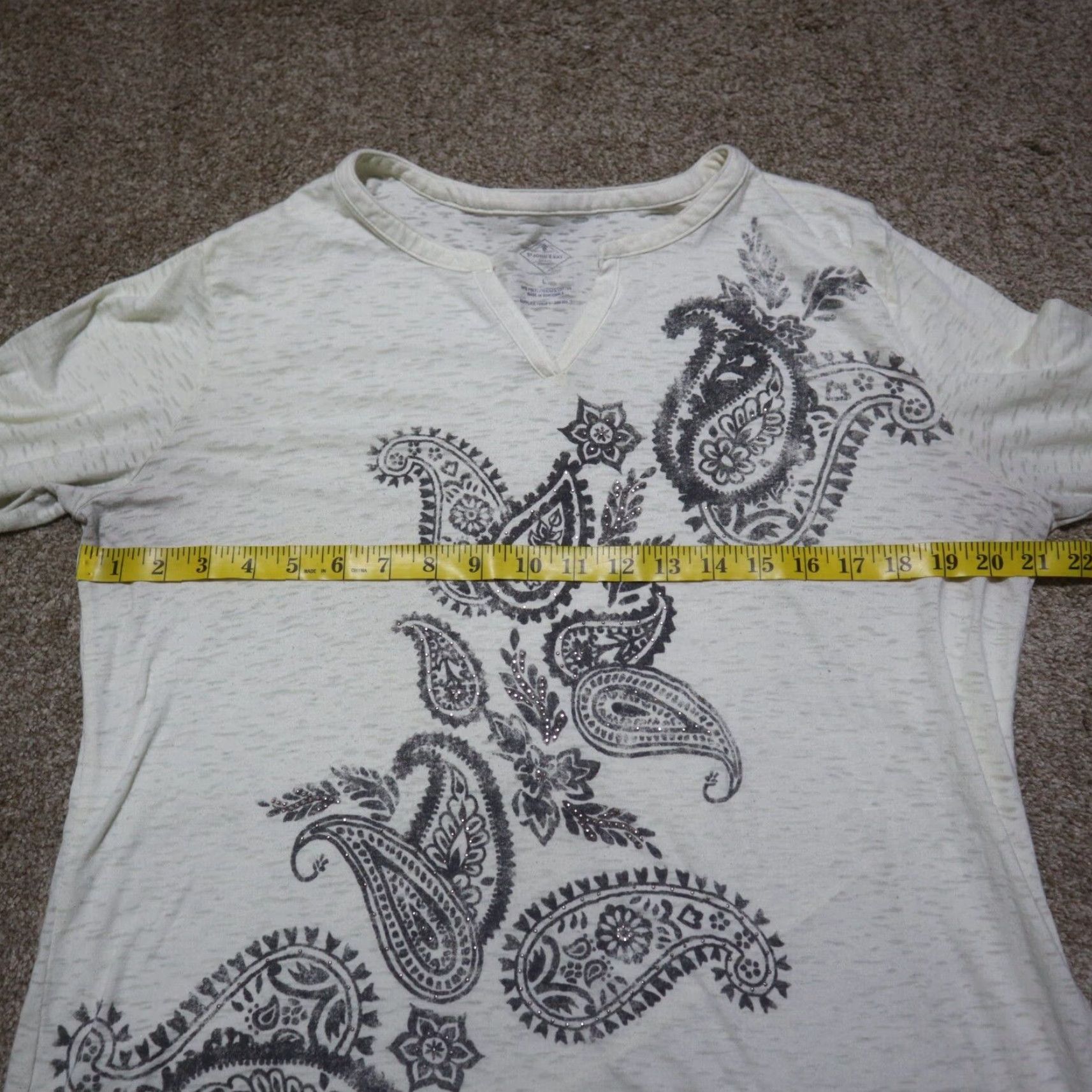 Vintage St. John's Bay Shirt Womens Adult Large Ivory Floral Paisley Top Short Sleeve Scoop Neck Casual Blouse Rhinestones Modern 90s Theme Size L / US 10 / IT 46 - 4 Thumbnail