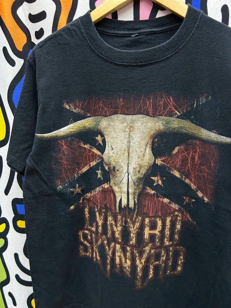 Band Tees Vintage 2000s Lynyrd Skynyrd tshirt size M Size US M / EU 48-50 / 2 - 1 Thumbnail