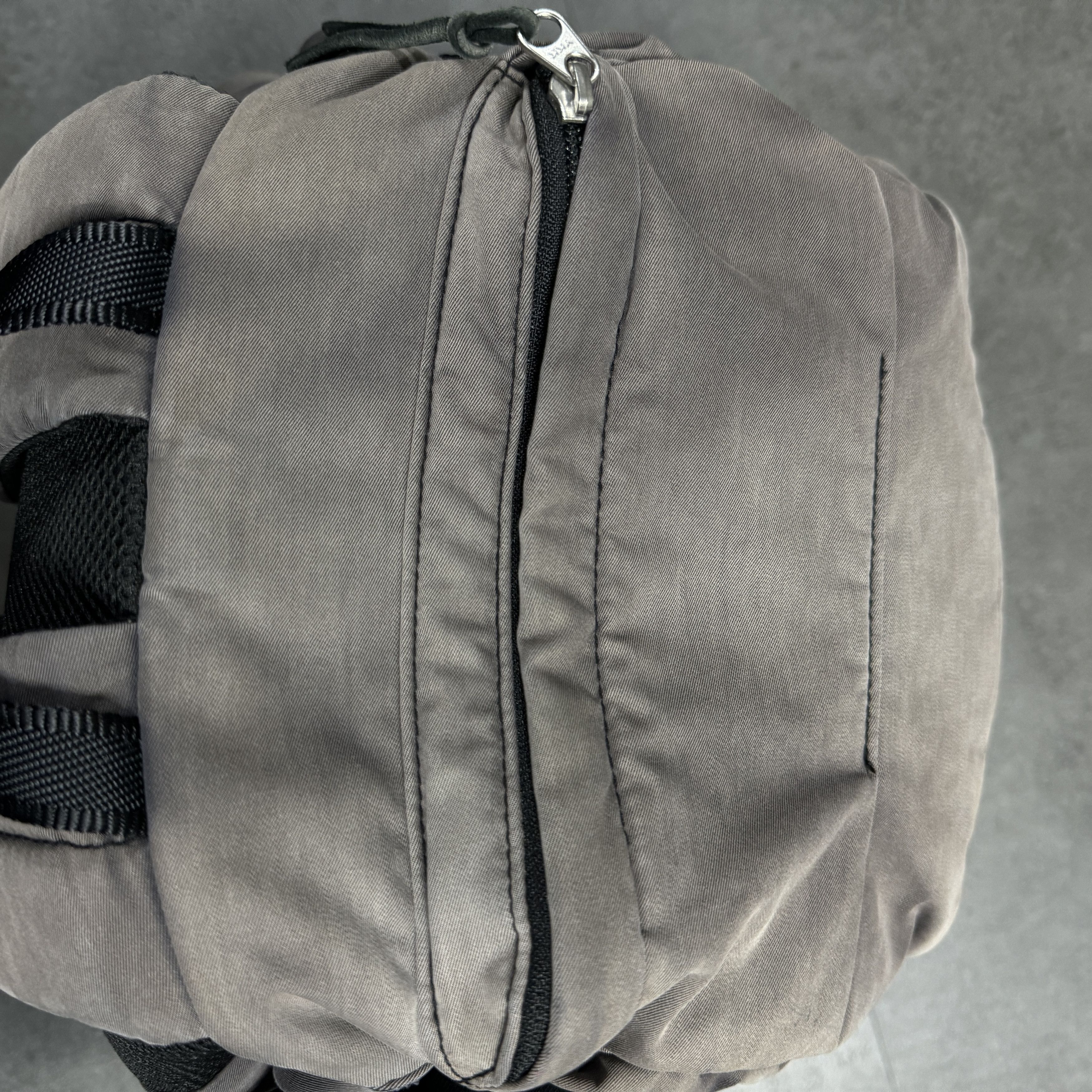 Undercover Undercover A/W09 'Earmuff Maniac' Joy Division Backpack Size ONE SIZE - 7 Thumbnail