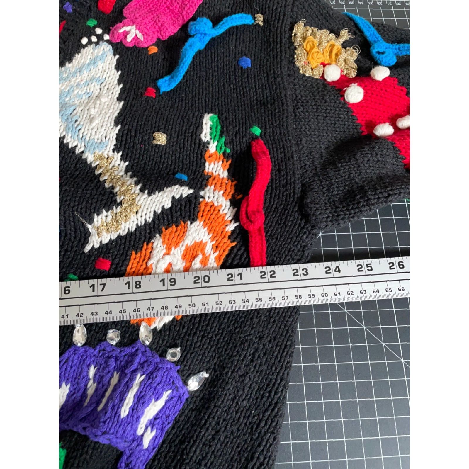 Vintage VINTAGE Eagle's Eye Cardigan Woman's Medium Black Hand Knit Crew Neck 90s Holiday Beaded Embroidered Sweater Girls/Womens? Size M / US 6-8 / IT 42-44 - 5 Thumbnail