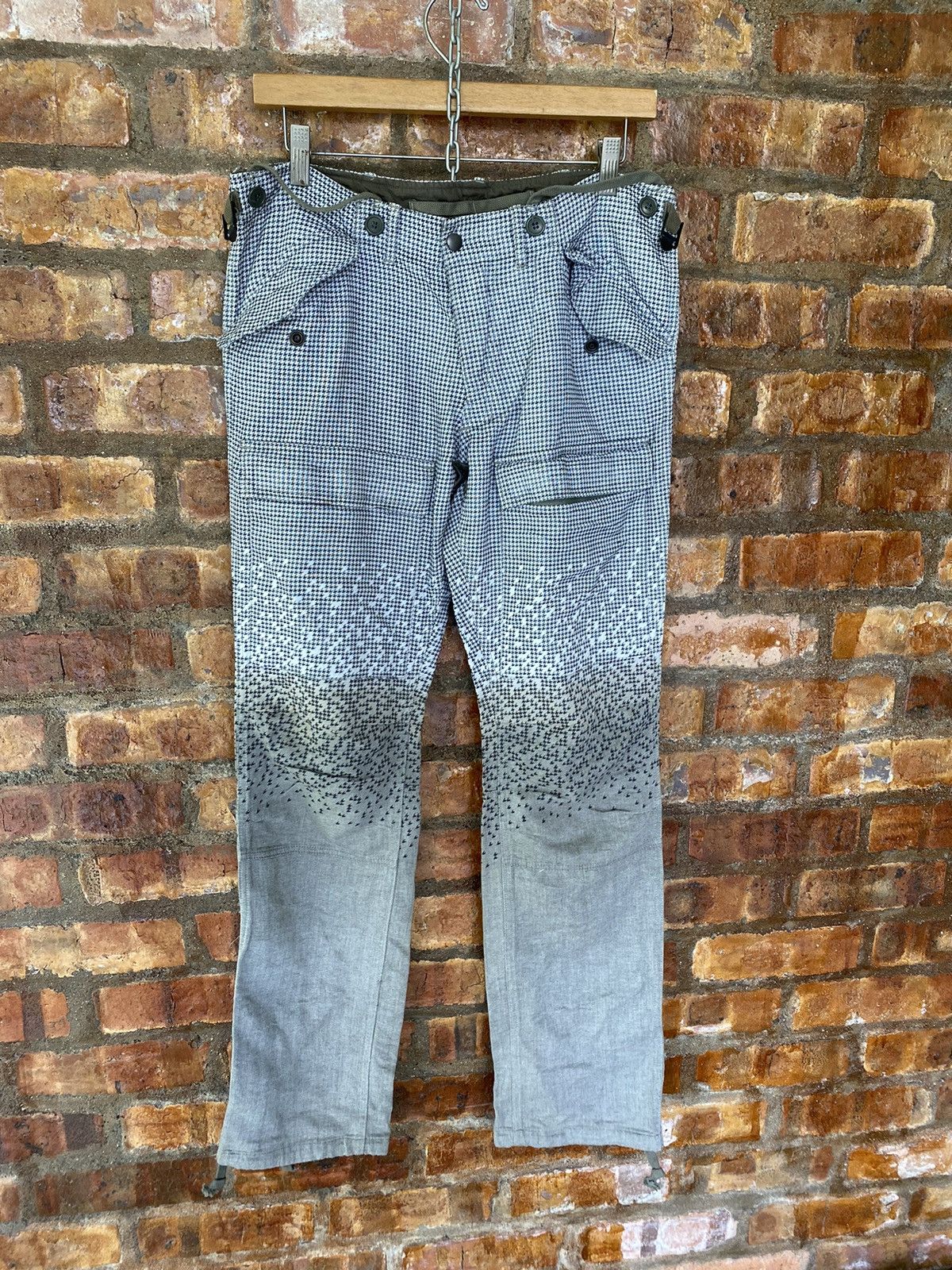 Maison MIHARA YASUHIRO Vtg Miharayasuhiro Gradient Runway Pocket Sweat cargos Size US 32 / EU 48 - 2 Thumbnail