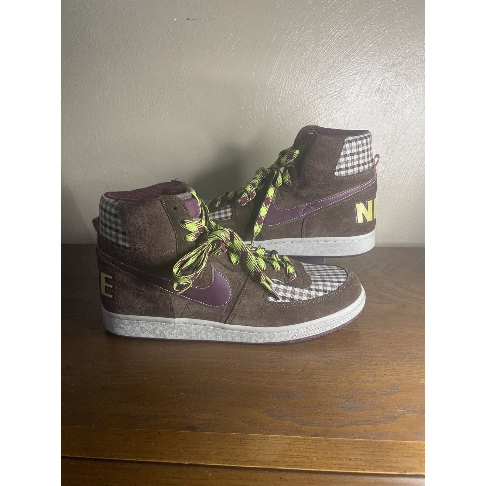 Nike NIKE TERMINATOR BROWN/VOLT MENS SIZE 10 “LIMITED EDITION” Size US 10 / EU 43 - 6 Thumbnail