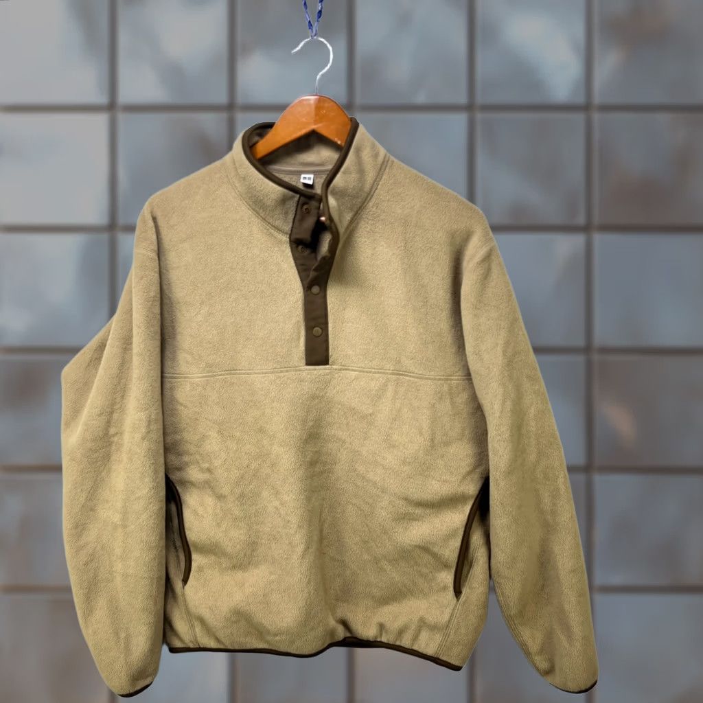 Uniqlo VINTAGE Uniqlo Sweater Beige M Regular Fleece Button Pullover Casual Mens Winter Fall Camouflage Pattern Size US M / EU 48-50 / 2 - 1 Thumbnail