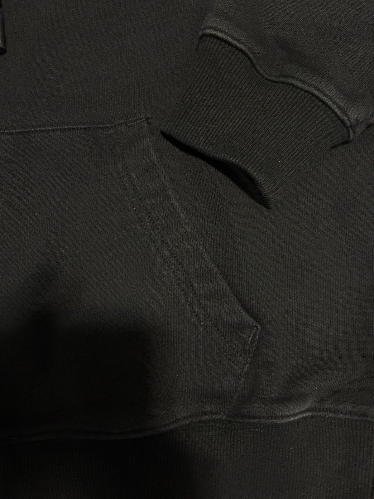 Lacoste Lacoste Mens Black Tracksuit with Croc Logo Size US S / EU 44-46 / 1 - 5 Thumbnail