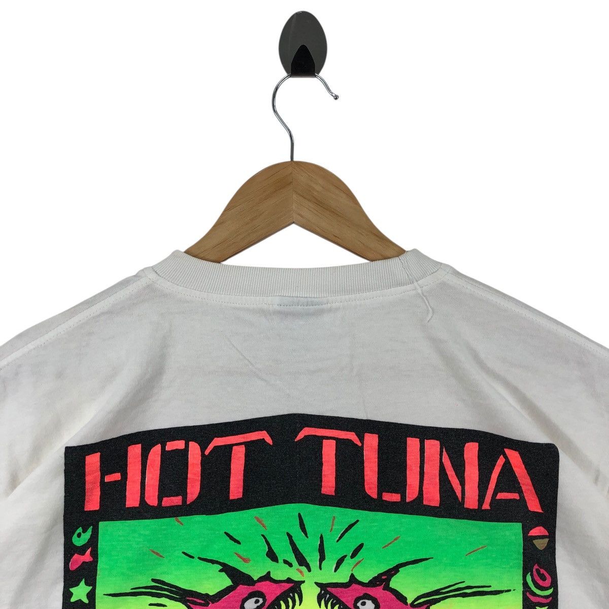 Hot Tuna × Vintage Vintage bootleg HOT TUNA big back hit Surfing tee Size US L / EU 52-54 / 3 - 9 Thumbnail