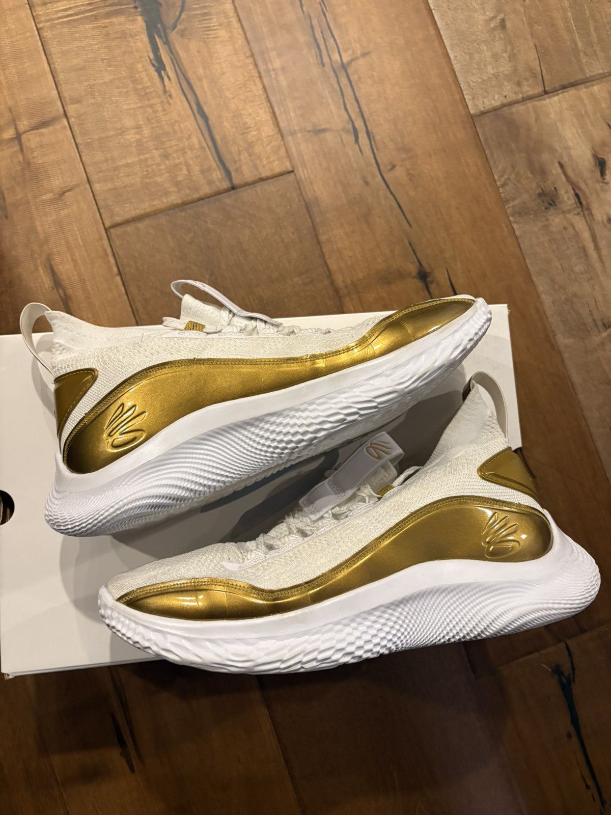 Under Armour Under Armour Curry 8 Golden Size US 10.5 / EU 43-44 - 1 Thumbnail