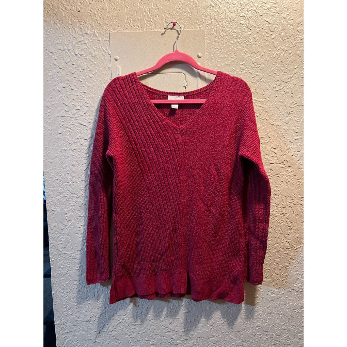 Loft Loft V-Neck Pullover Sweater Woman’s Size Small Size S / US 4 / IT 40 - 1 Thumbnail