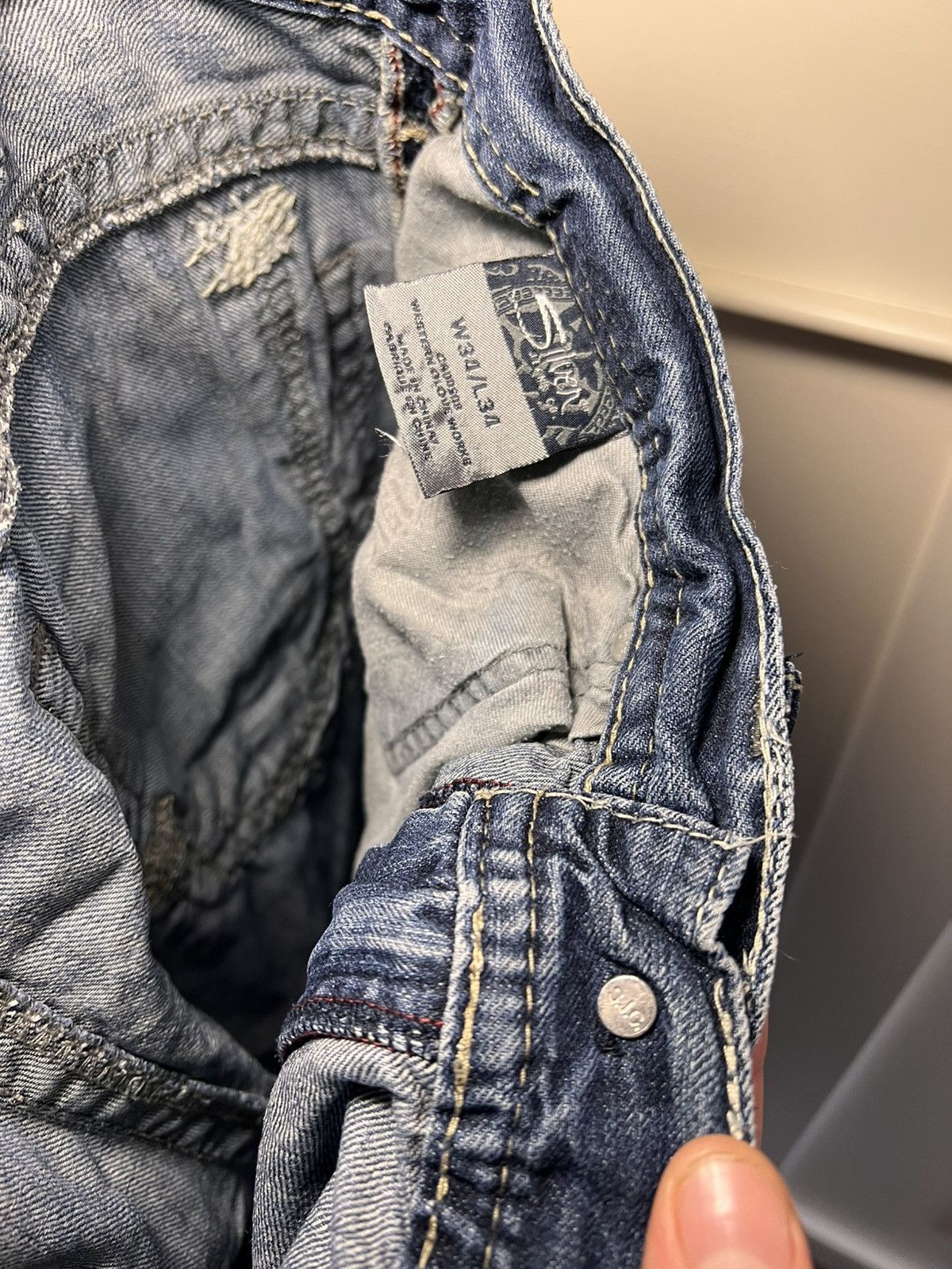 Silver Jeans Co. Vintage Silver bootcut 6 pocket contrast stitch faded jeans Size US 34 / EU 50 - 9 Thumbnail
