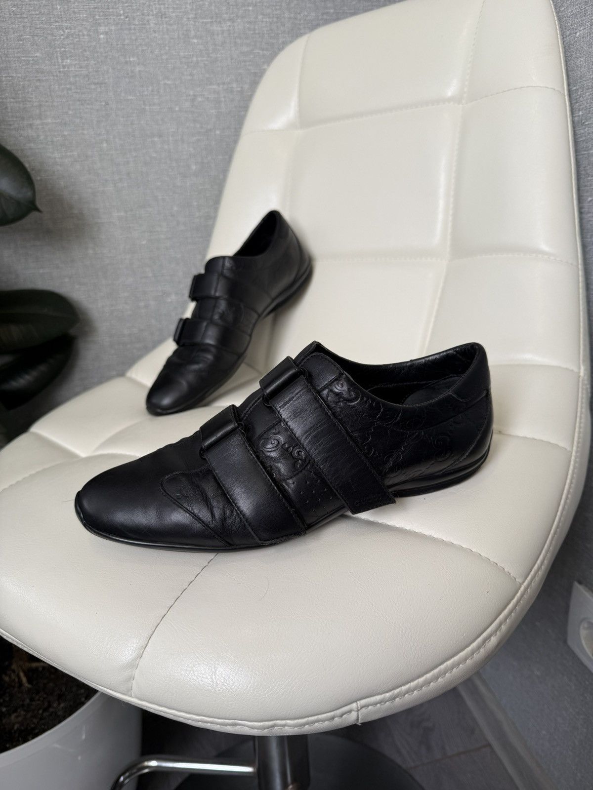Gucci Gucci GG Guccissima Monogram Black Leather Sneakers (121830) Size US 7 / IT 37 - 2 Thumbnail