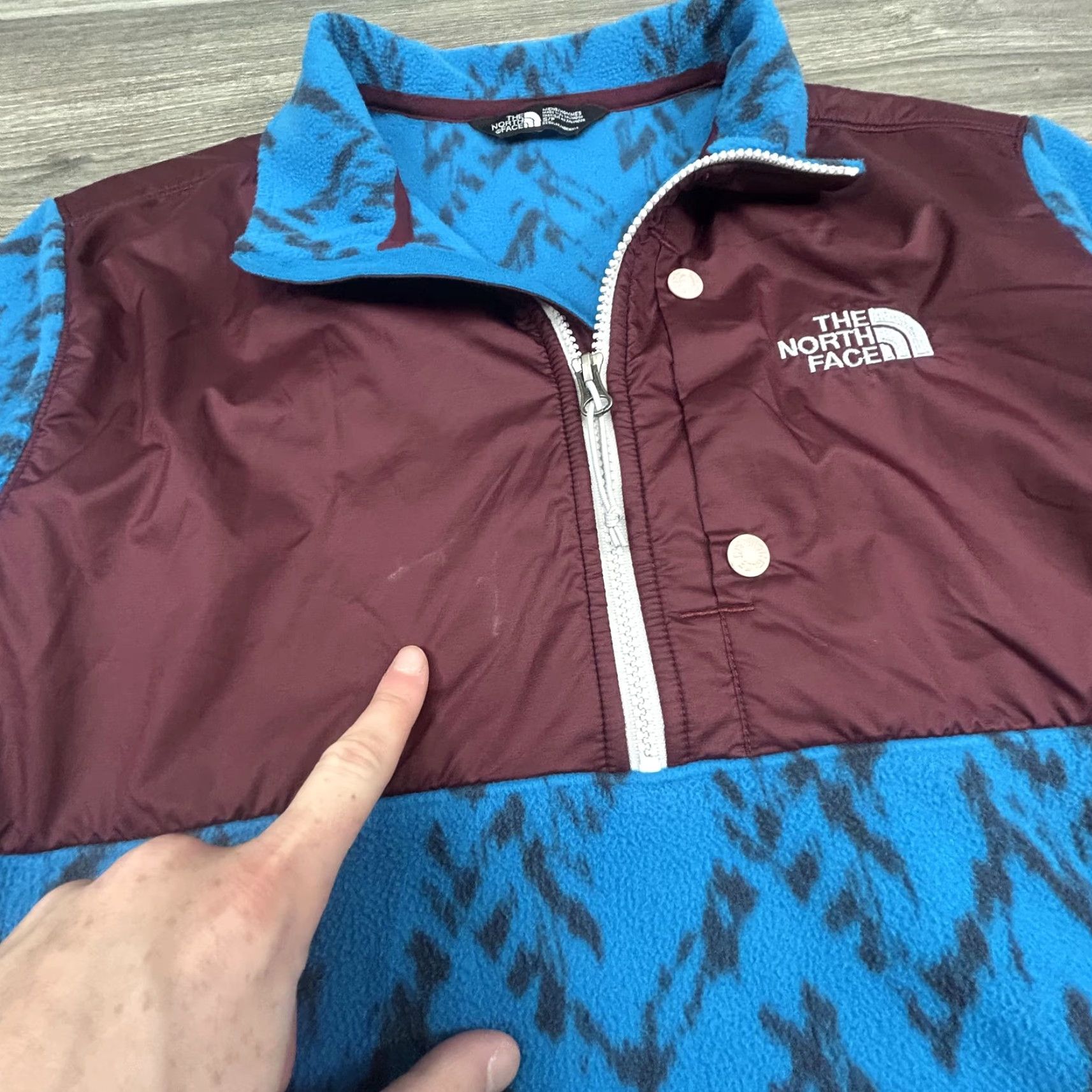 The North Face The North Face Jacket Mens Small Blue Burgundy 1/4 Zip Fleece Aztec Geometric Size US S / EU 44-46 / 1 - 5 Thumbnail