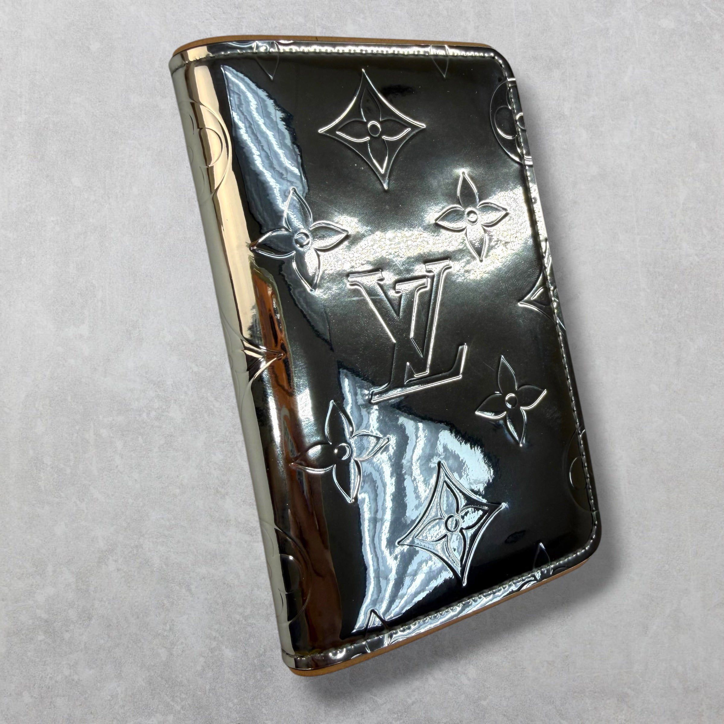 Louis Vuitton Louis Vuitton Monogram Mirror Pocket Organizer Size ONE SIZE - 3 Thumbnail