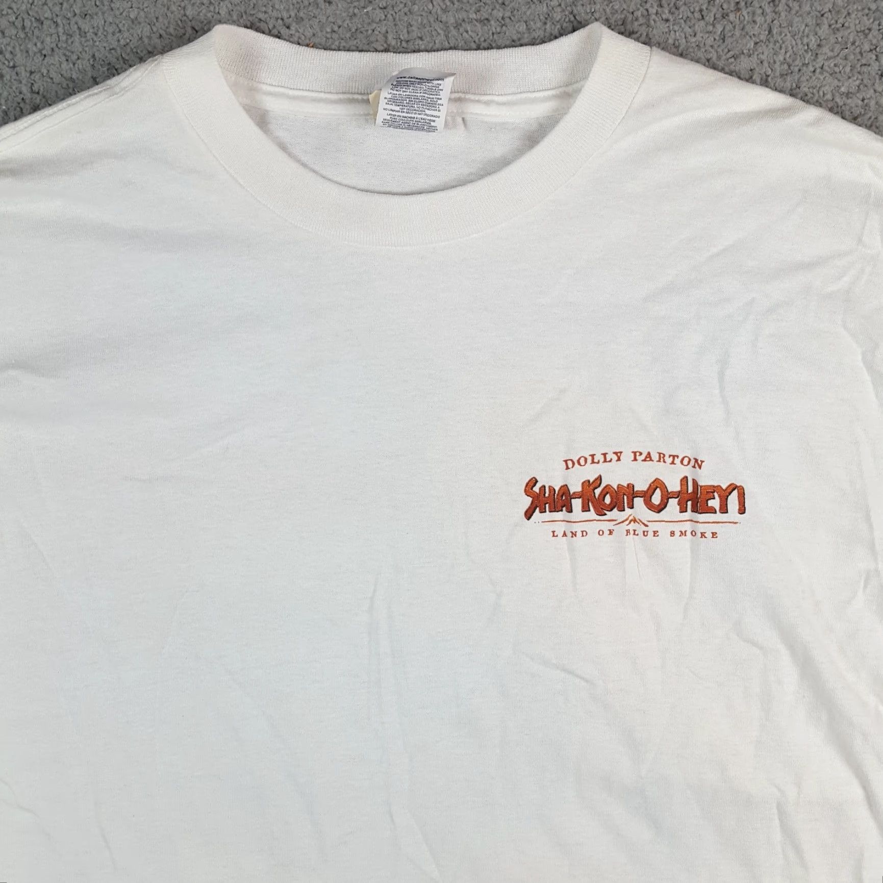 Delta VINTAGE Dolly Parton Country Music Men’s XL T-Shirt Delta 90s 00s Tour Logo Embroidered White Cotton Short Sleeve Crew Neck Shirt Size US XL / EU 56 / 4 - 3 Thumbnail
