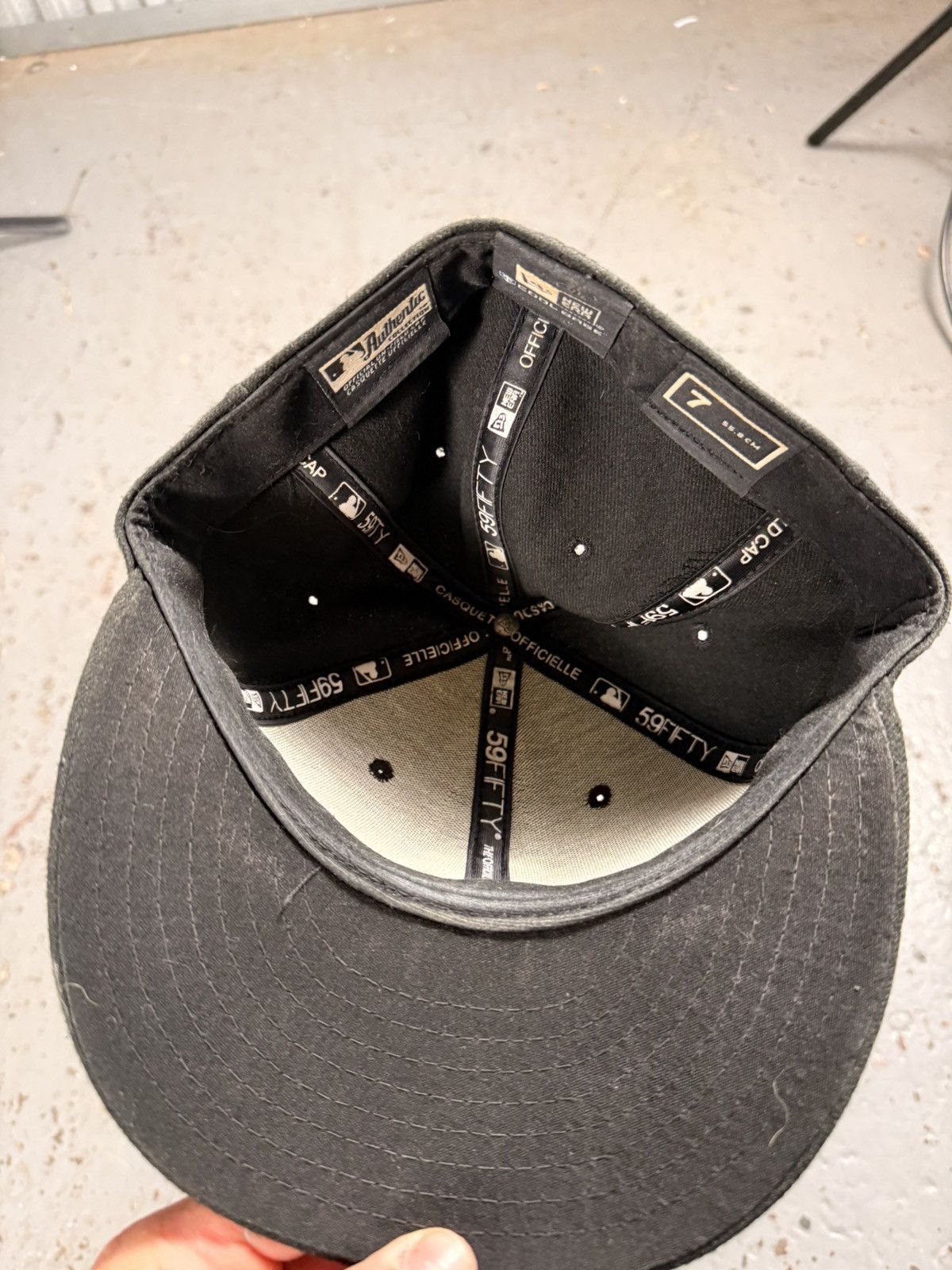 New Era Black Pirates Fitted Hat Size 7 Size ONE SIZE - 6 Thumbnail
