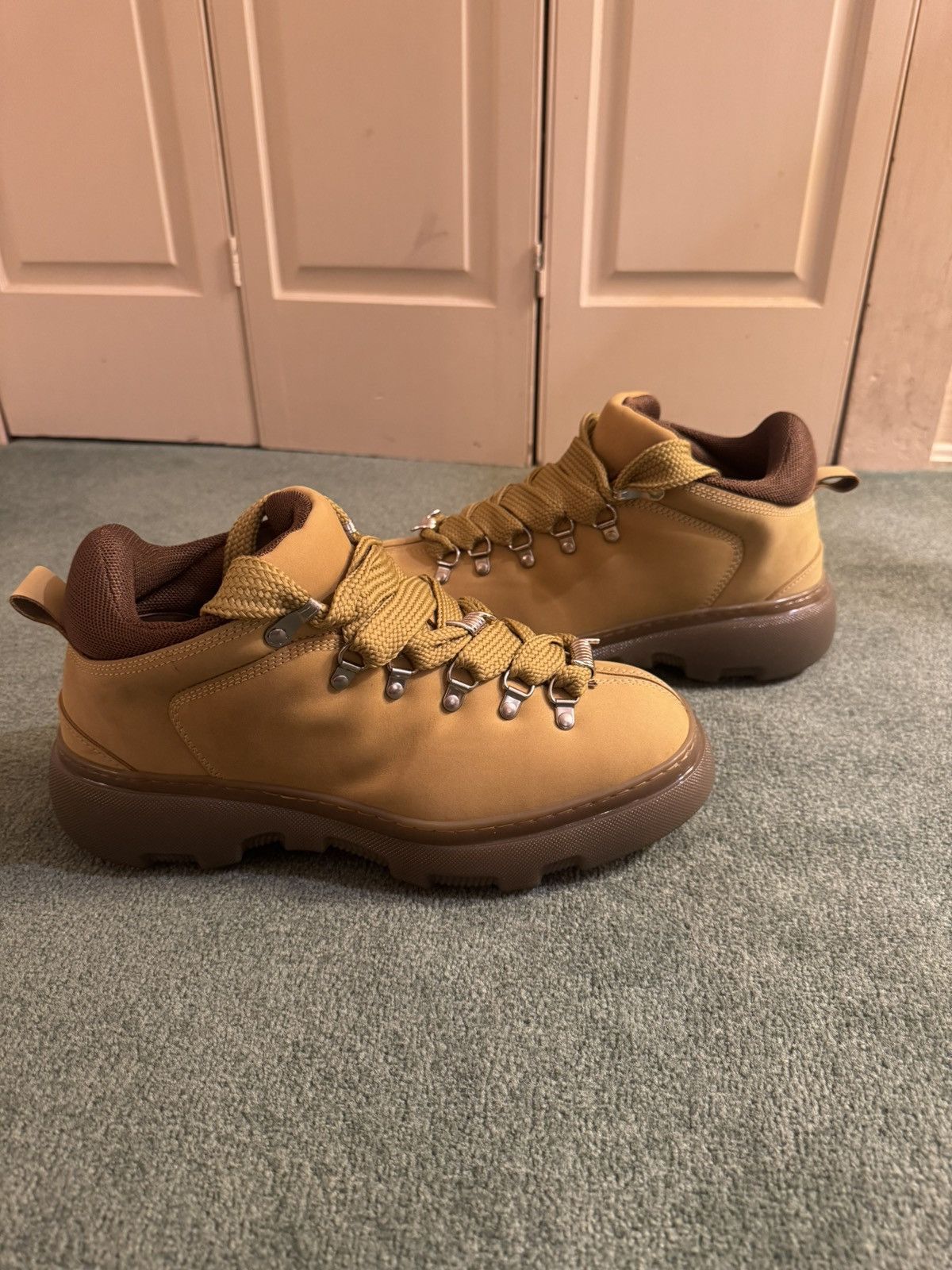 Burberry Suede Boots with Barbed Wire Size US 11 / EU 44 - 5 Thumbnail