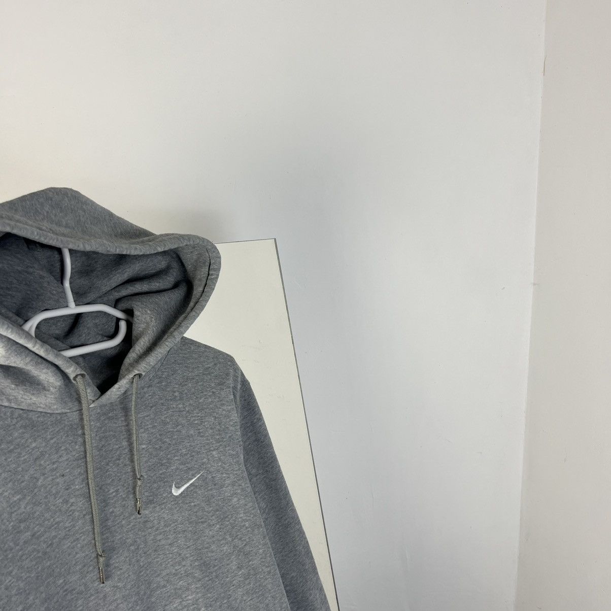Nike Vintage Y2K Nike Swoosh Hoodie Streetwear Style Size US XL / EU 56 / 4 - 2 Thumbnail