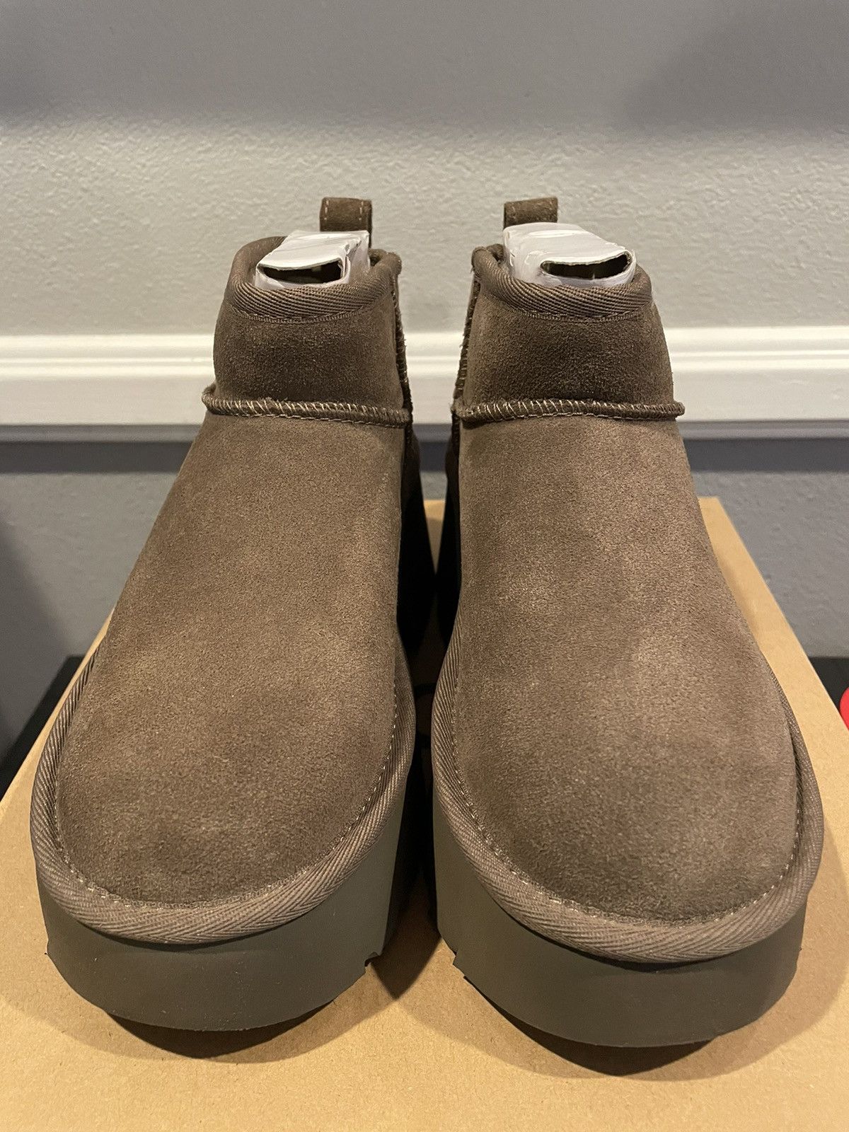 Ugg UGG Classic Ultra Mini New Heights Boot Hickory Size 5 Women Size US 5 / IT 35 - 3 Thumbnail