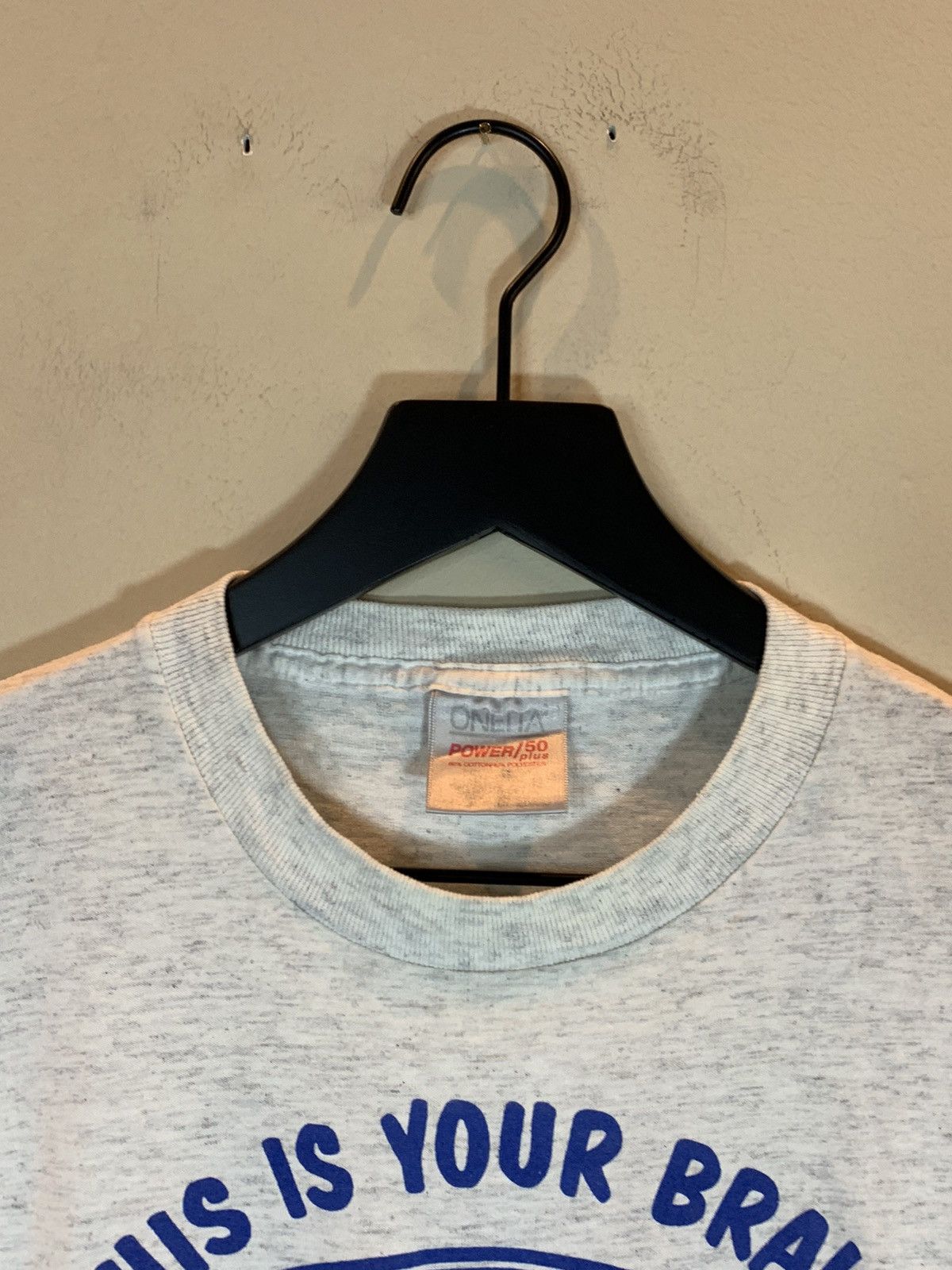Chevrolet × Ford × Vintage *RARE* Vintage Ford This Is Your Brain On Drugs Chevy Shirt Size US M / EU 48-50 / 2 - 7 Thumbnail