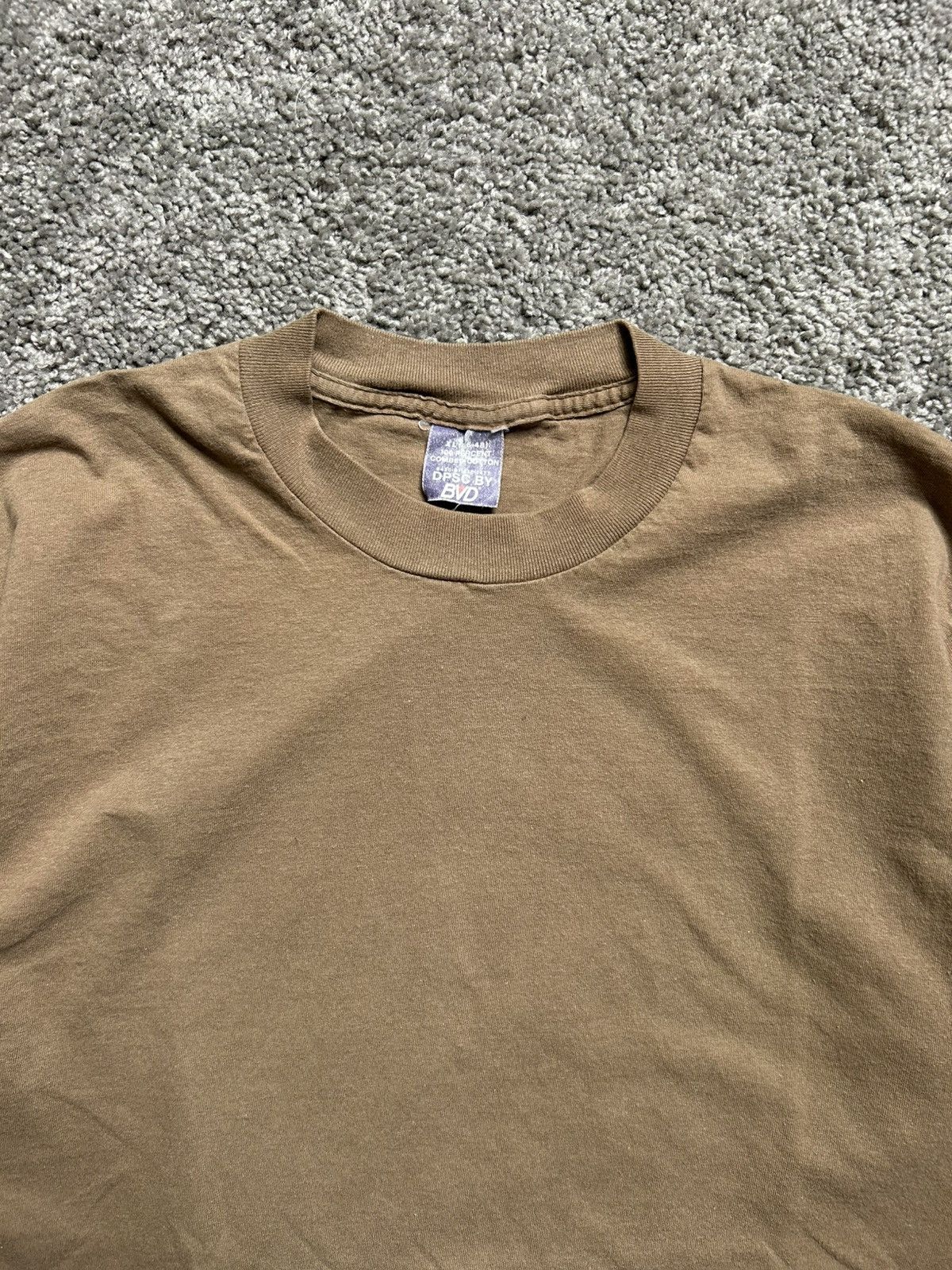 Vintage Vintage 90s BVD Blank Tee Made in USA Single Stitch Earth Size US XL / EU 56 / 4 - 2 Thumbnail