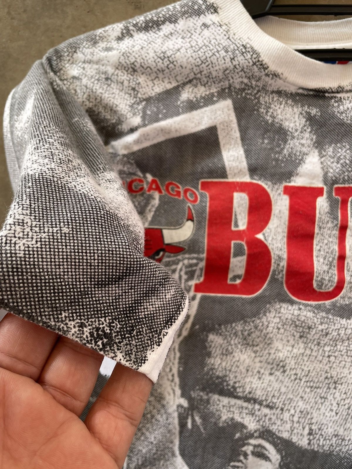 NBA VINTAGE CHICAGO BULLS ALL OVERPRINT Size US S / EU 44-46 / 1 - 4 Thumbnail