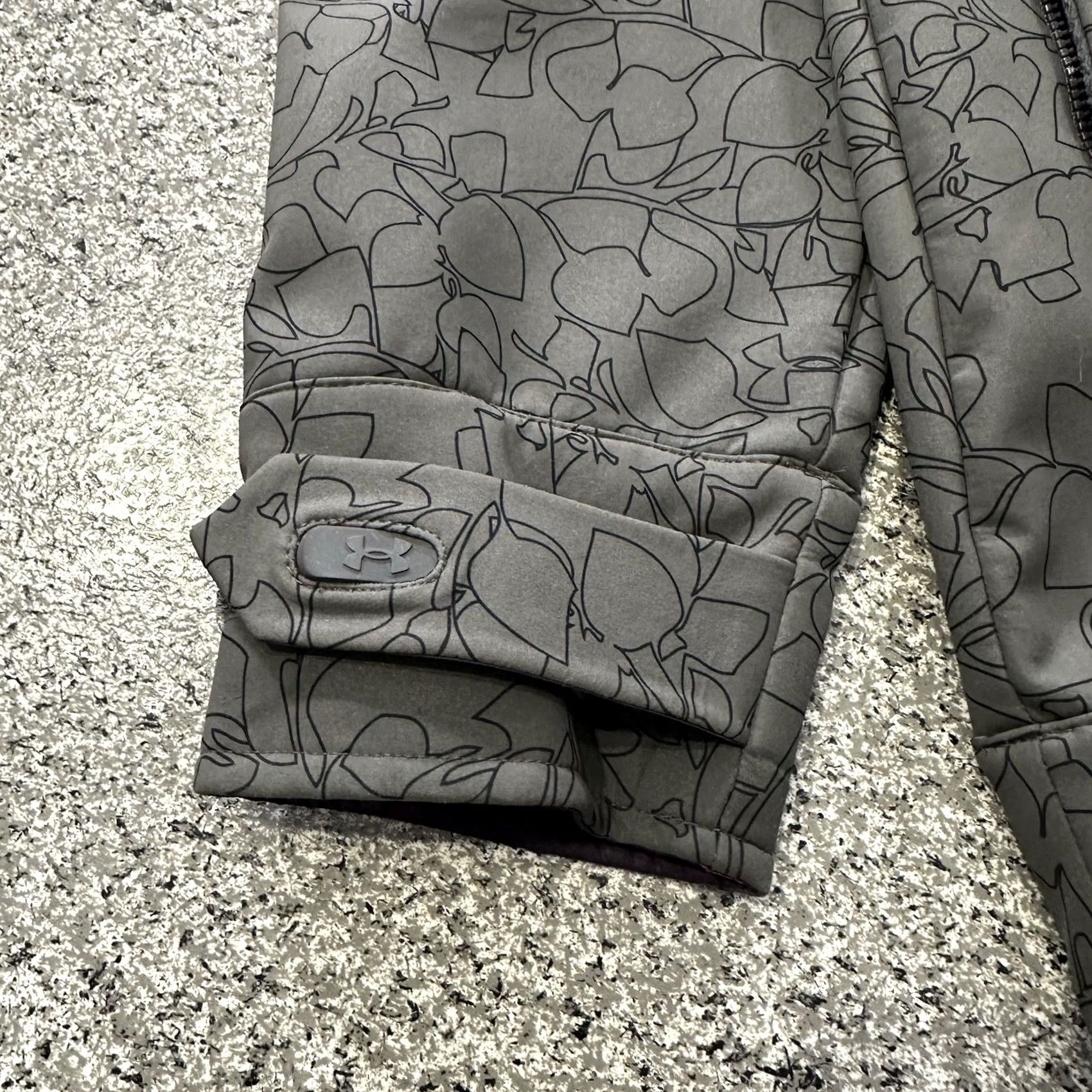Under Armour Under Armour Jacket Womens L Softshell Hooded Windproof Pockets Full Zip Gray L Size L / US 10 / IT 46 - 2 Thumbnail